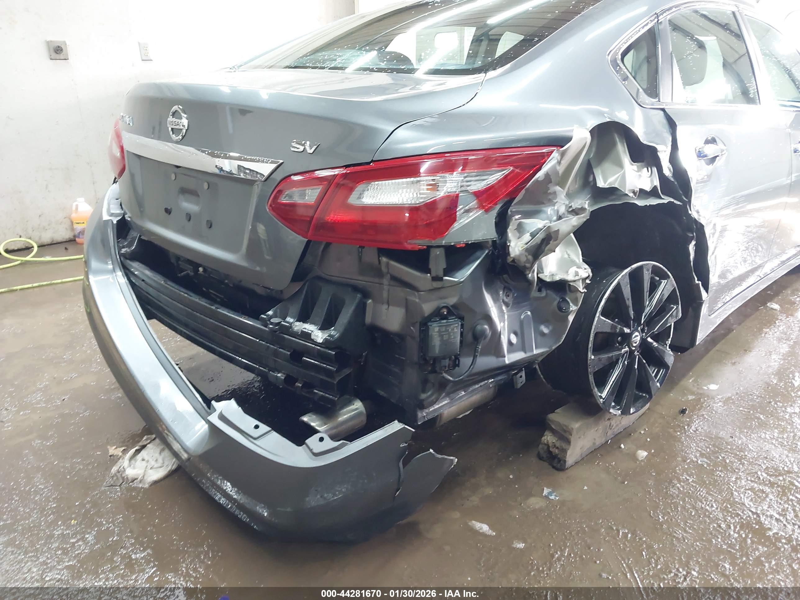 NISSAN ALTIMA image 6
