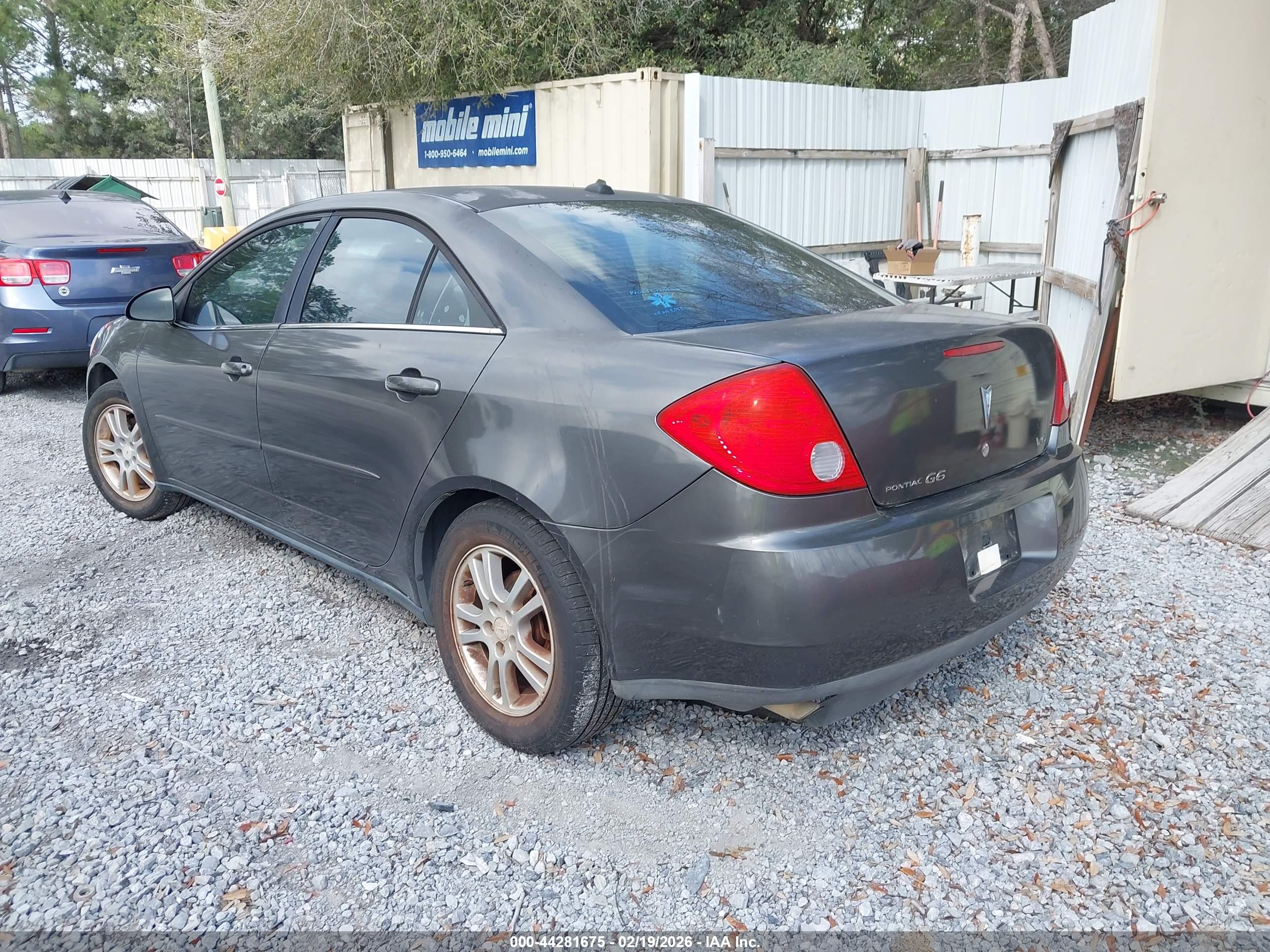 PONTIAC G6 image 3