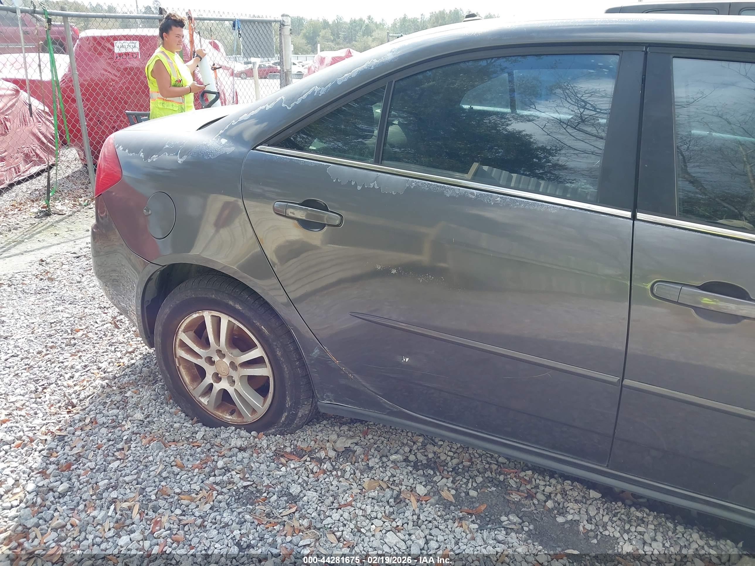 PONTIAC G6 image 6