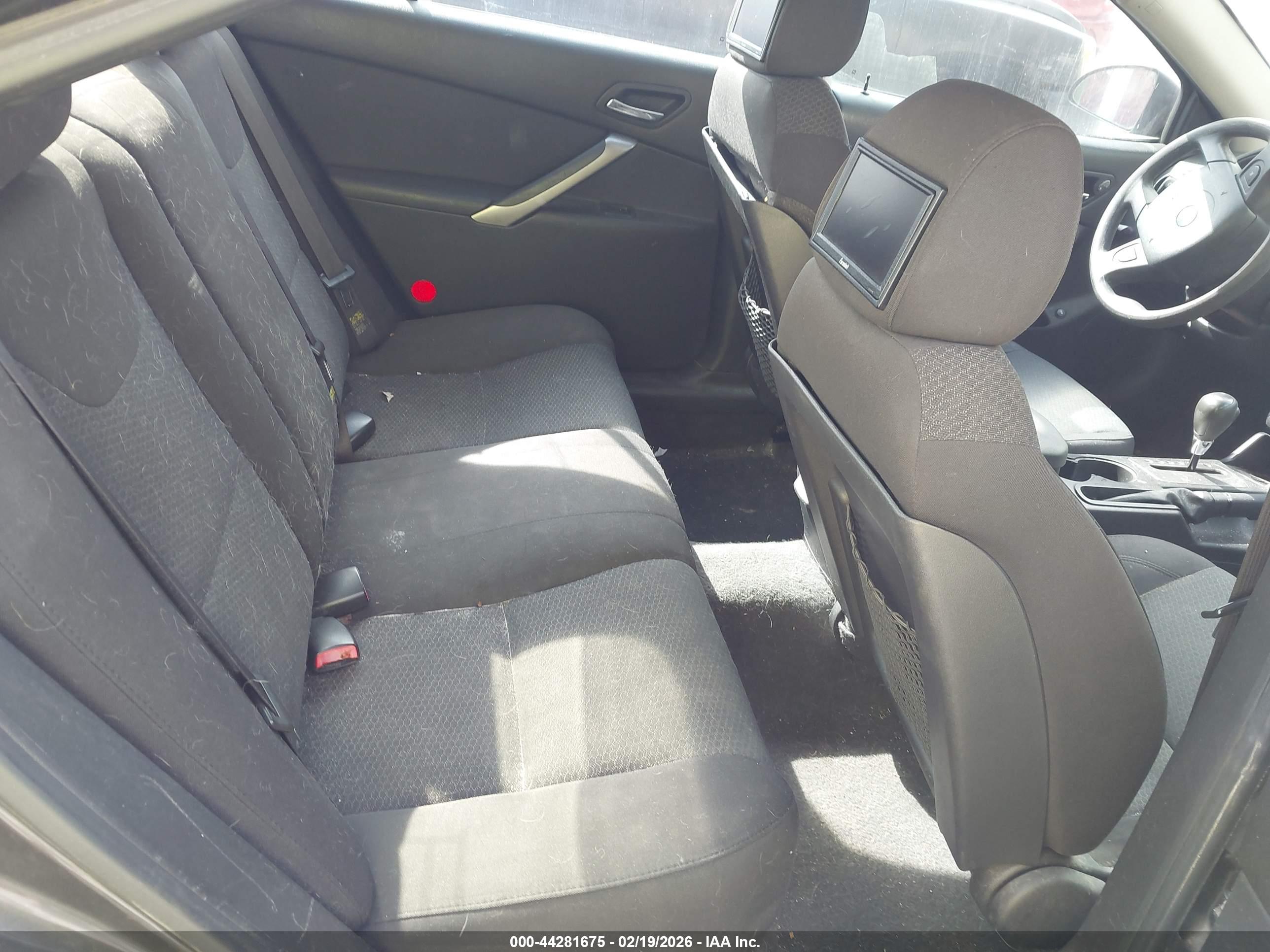 PONTIAC G6 image 8