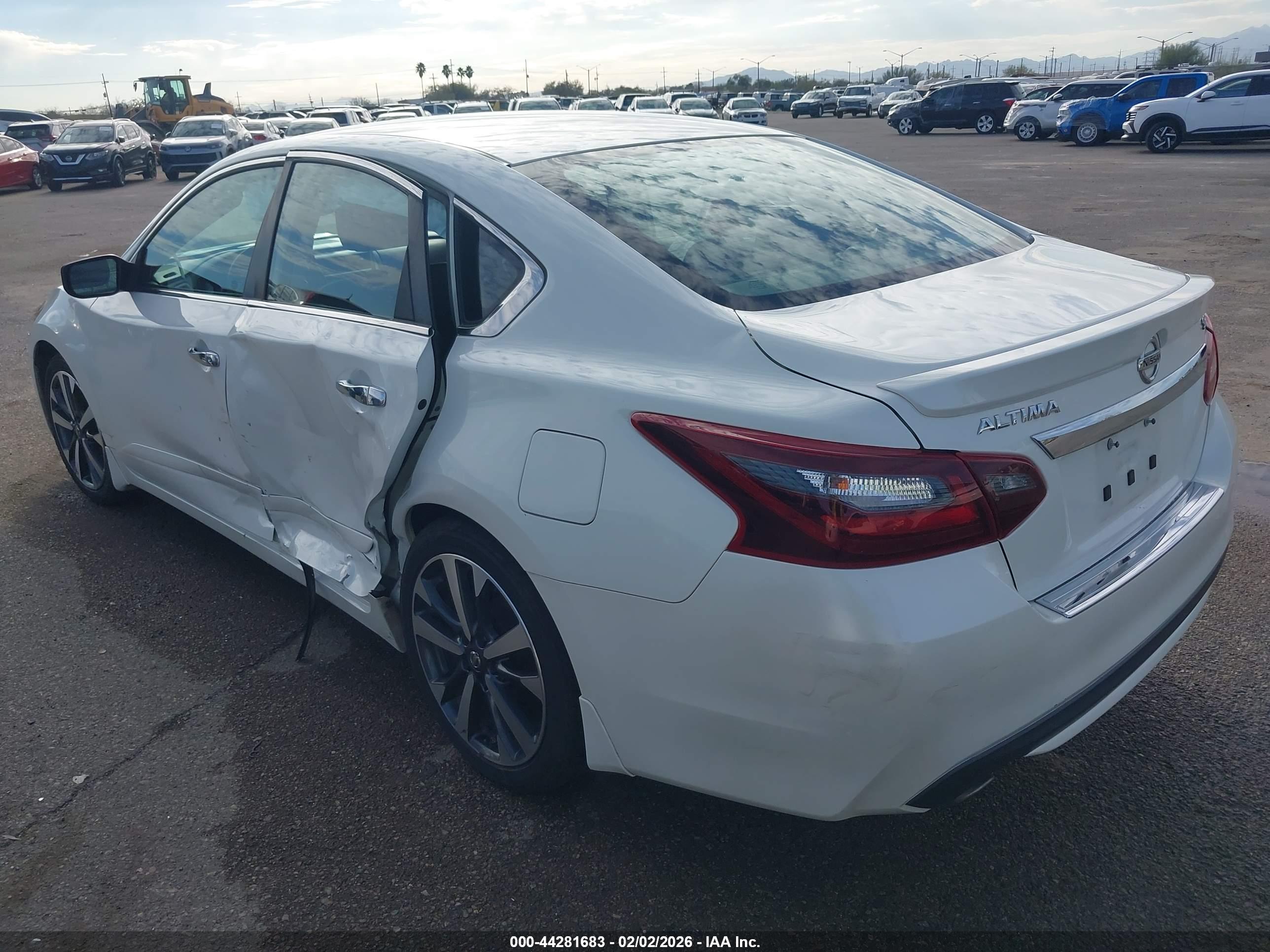 NISSAN ALTIMA image 3