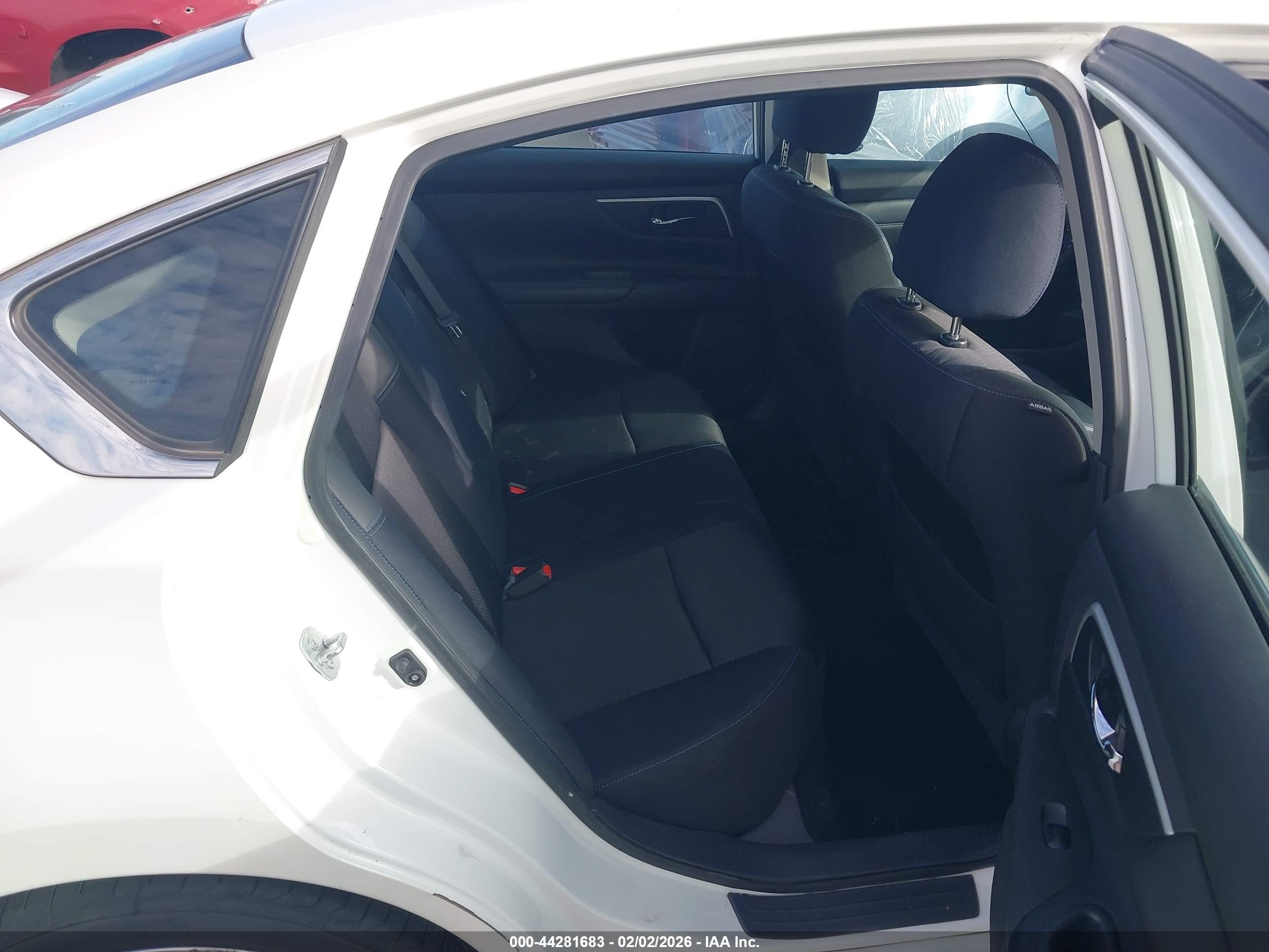 NISSAN ALTIMA image 8