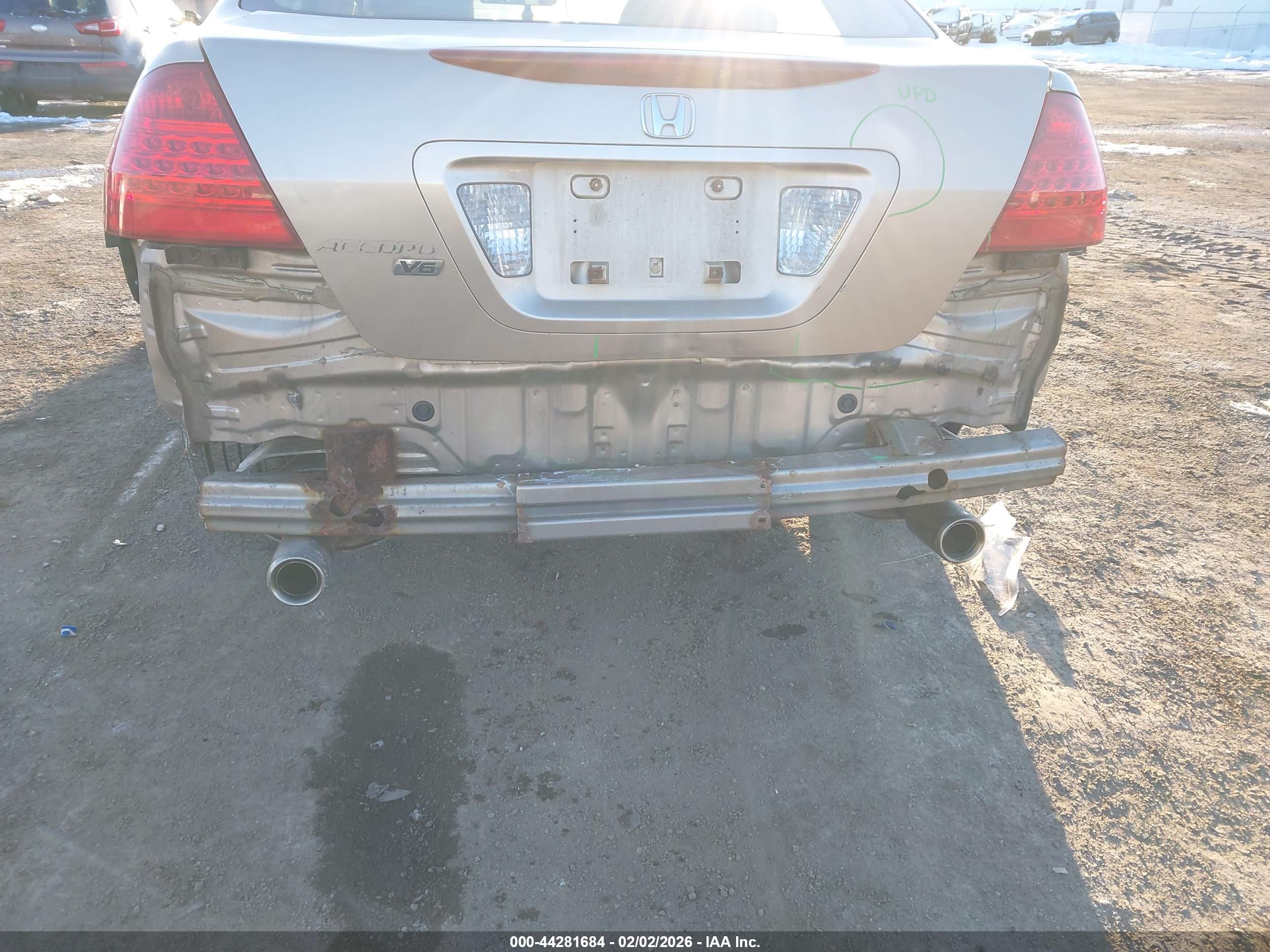HONDA ACCORD image 6