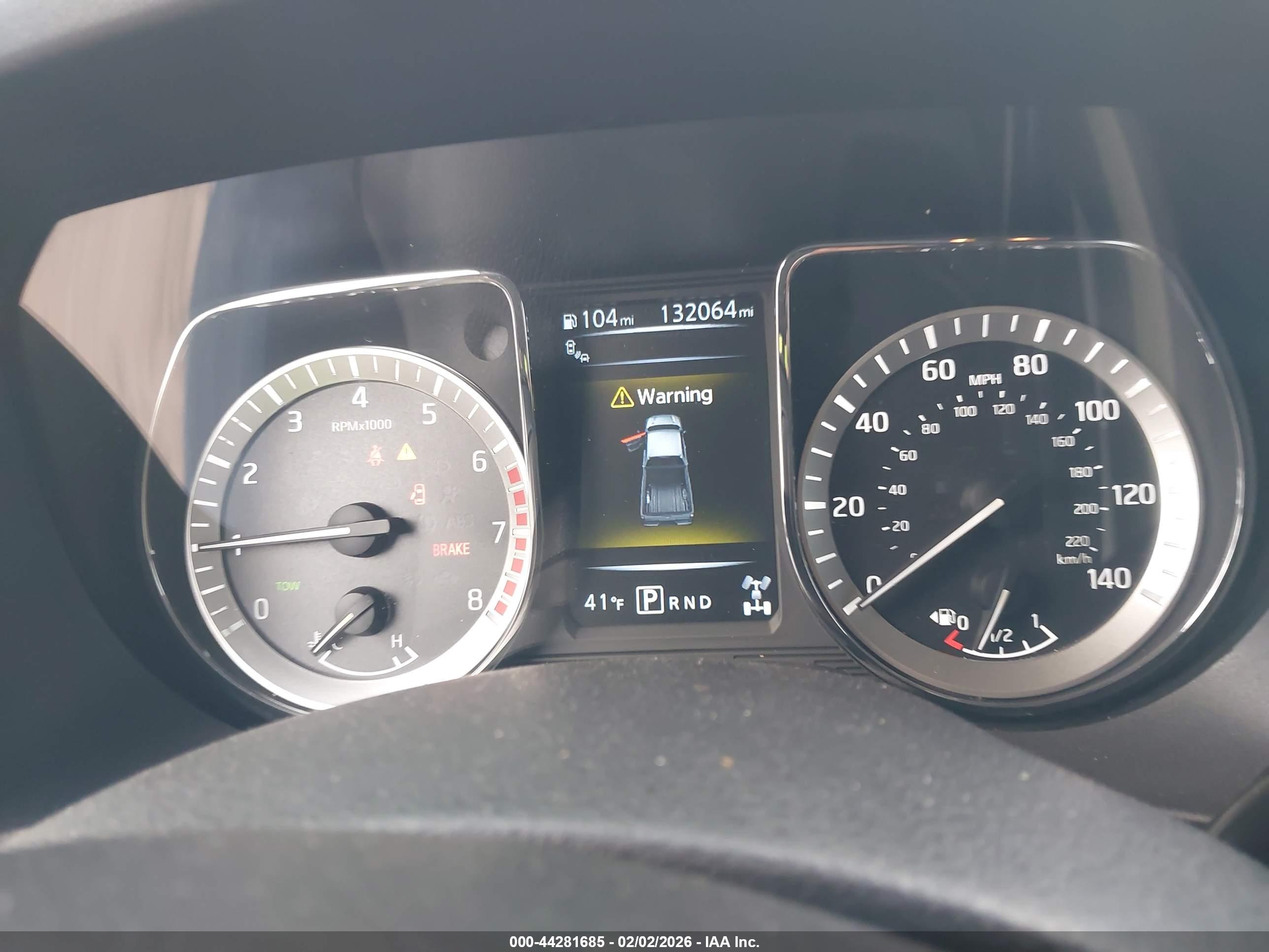 NISSAN TITAN image 7
