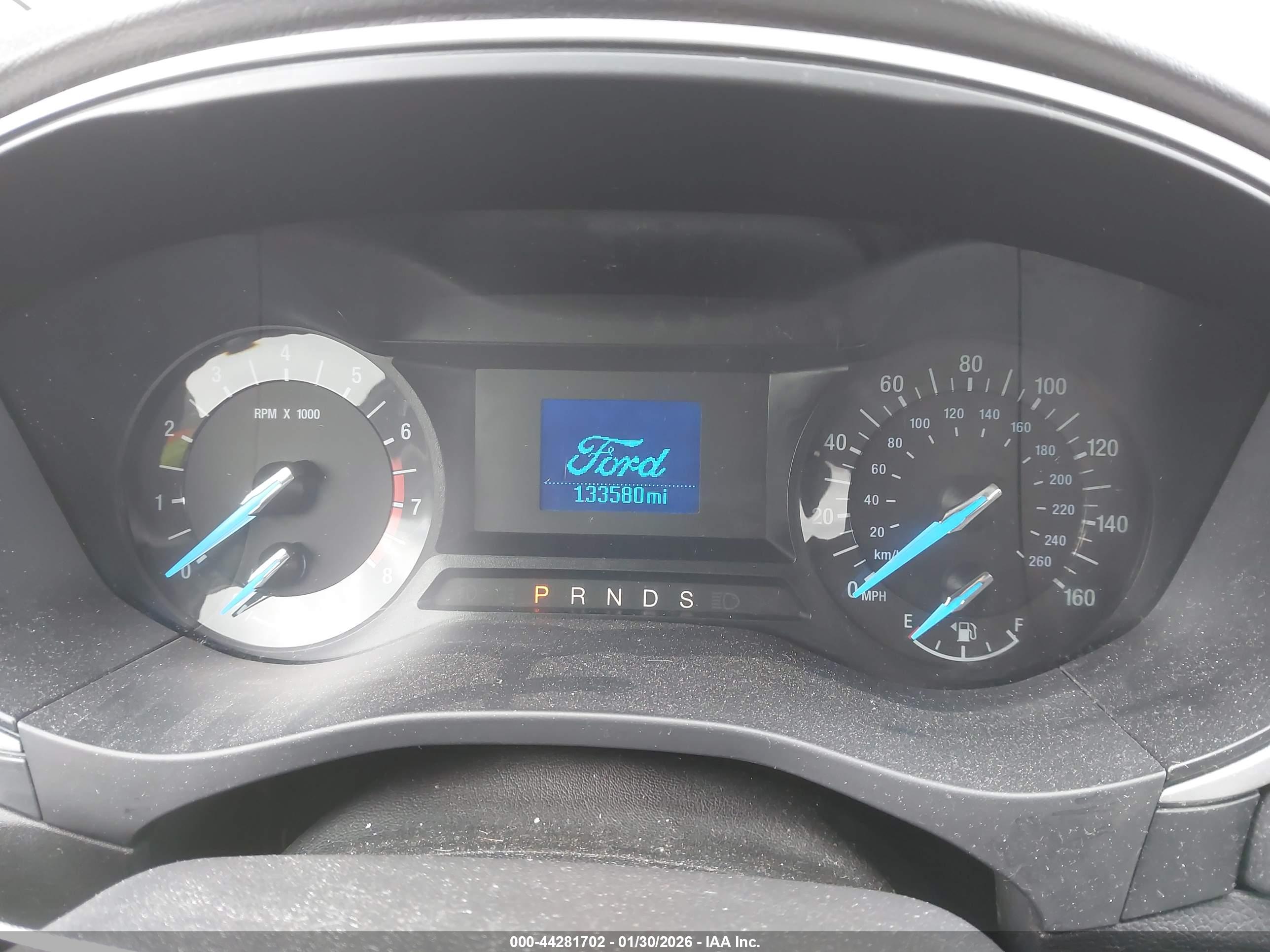 FORD FUSION image 7