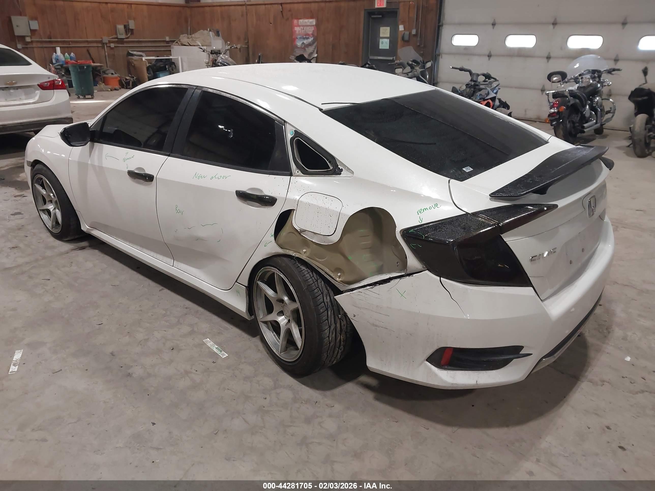 HONDA CIVIC image 3
