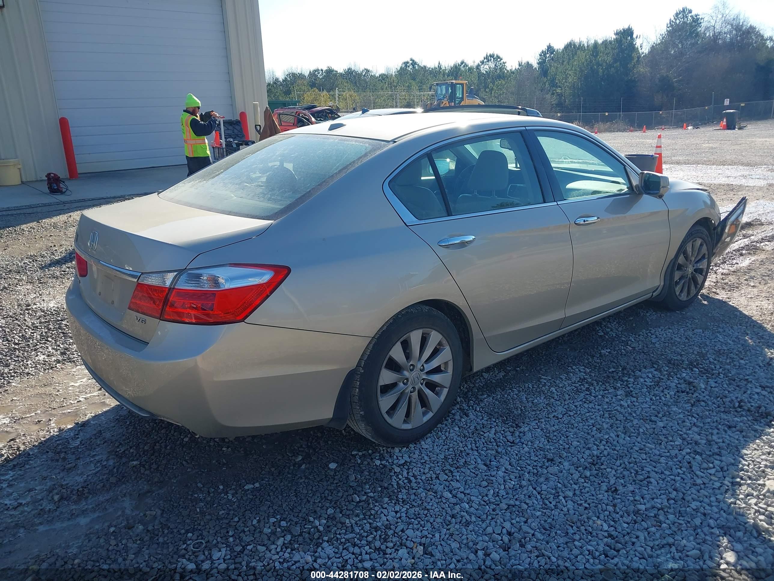 HONDA ACCORD image 4