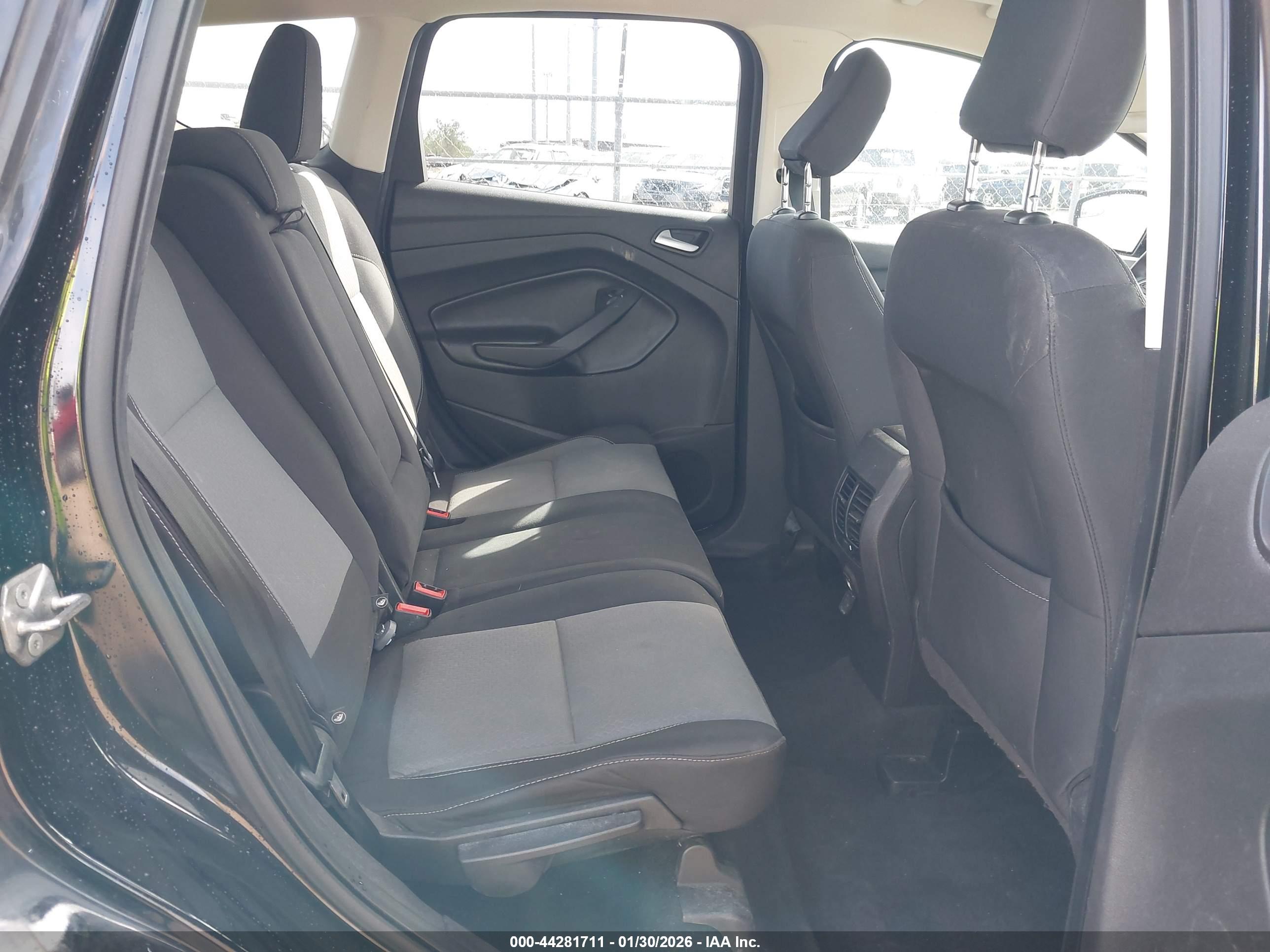 FORD ESCAPE image 8