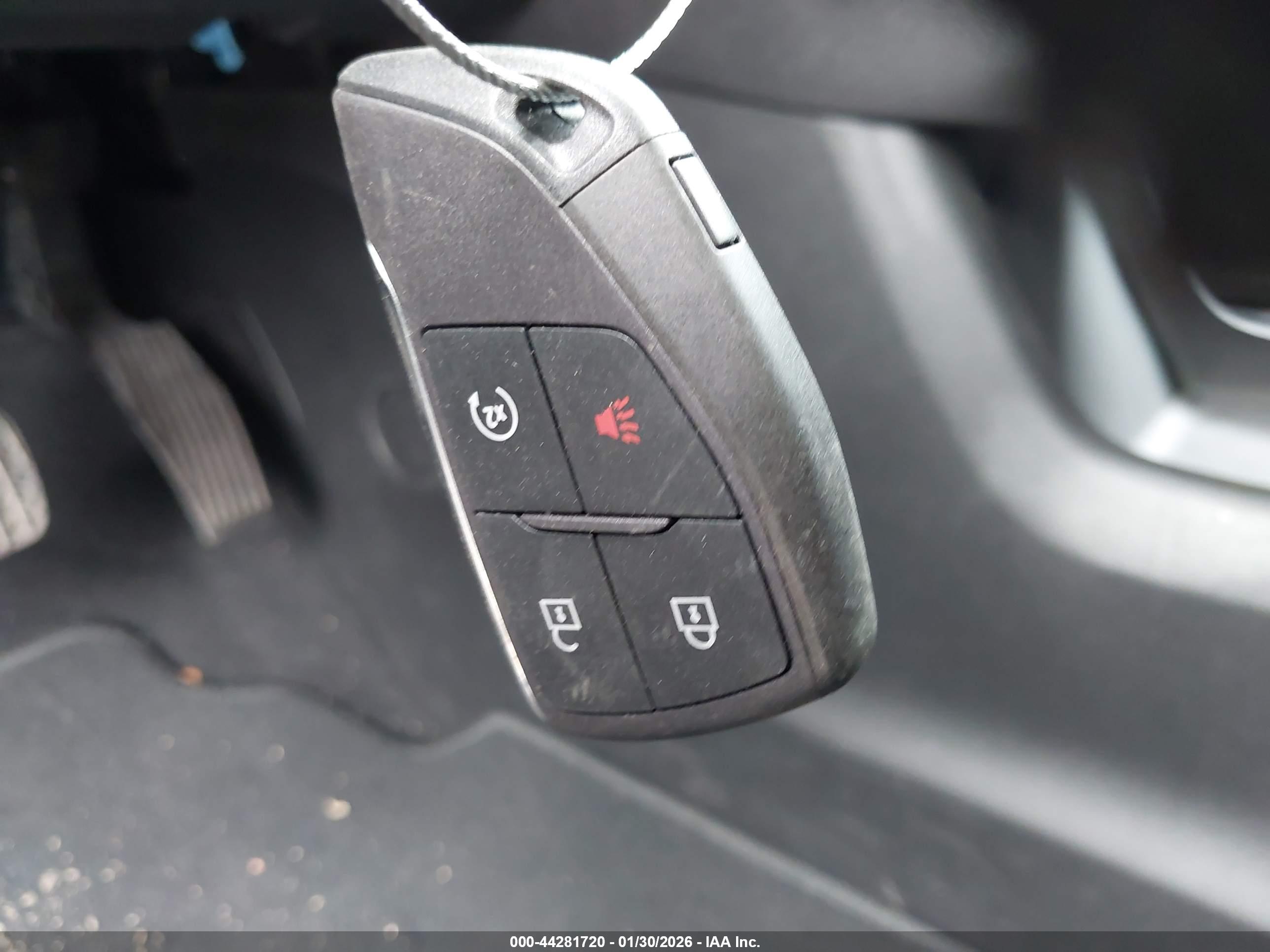 CHEVROLET EQUINOX image 11
