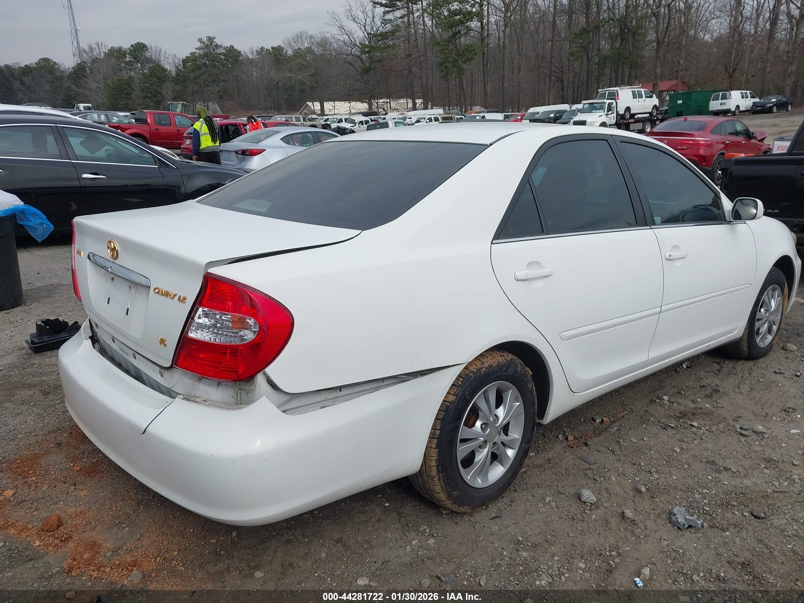 TOYOTA CAMRY image 4