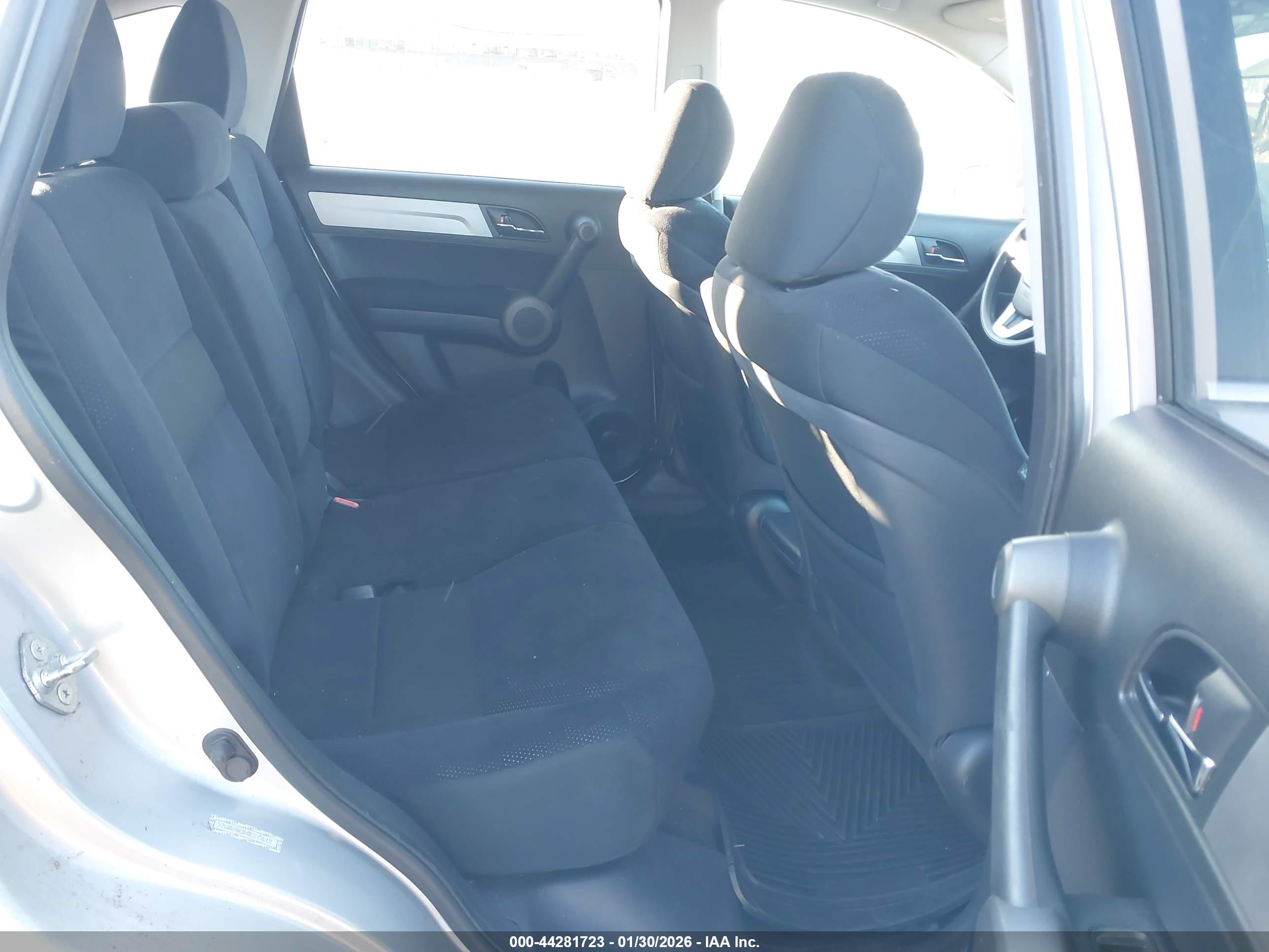 HONDA CR-V image 8
