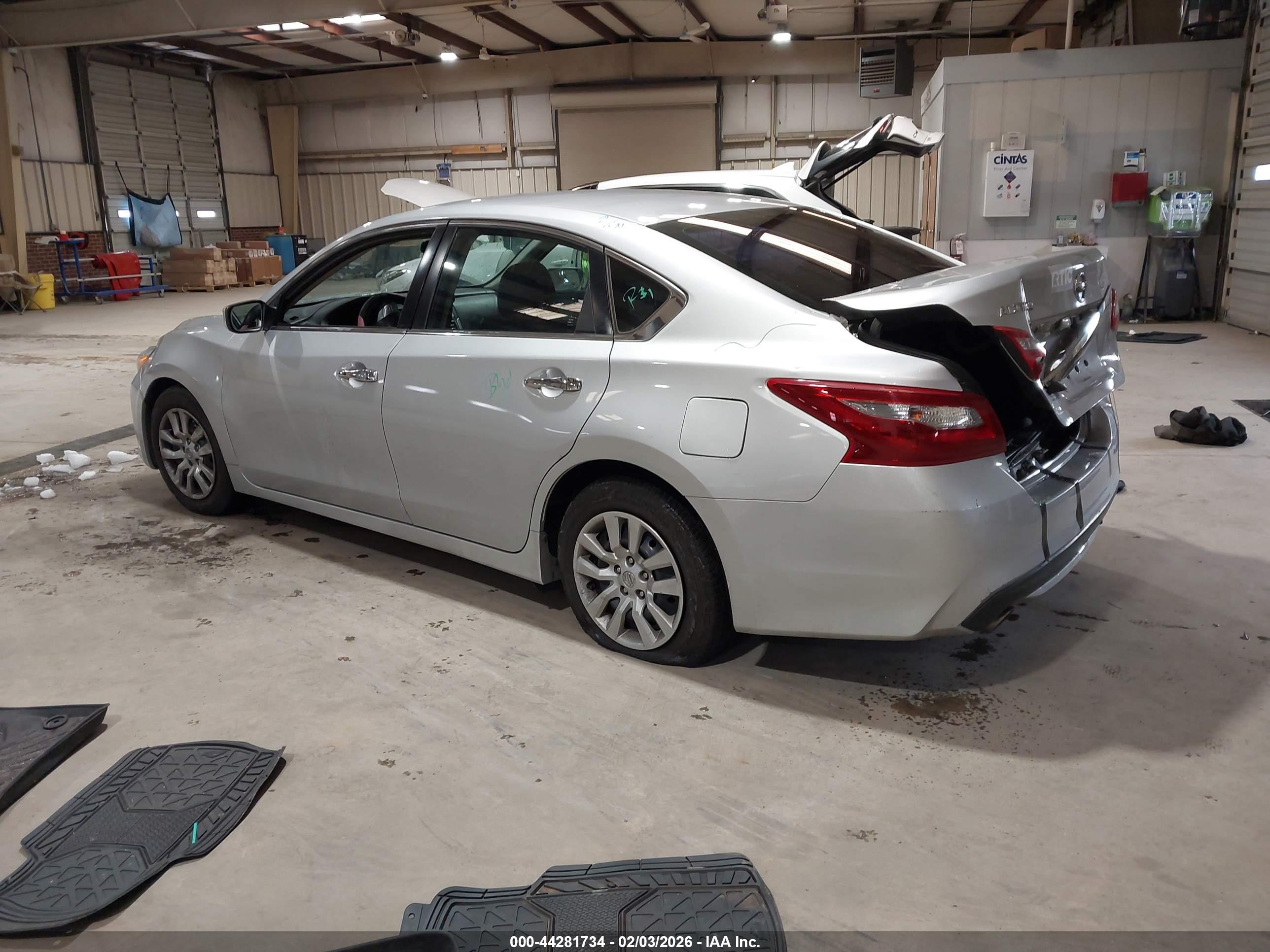 NISSAN ALTIMA image 3
