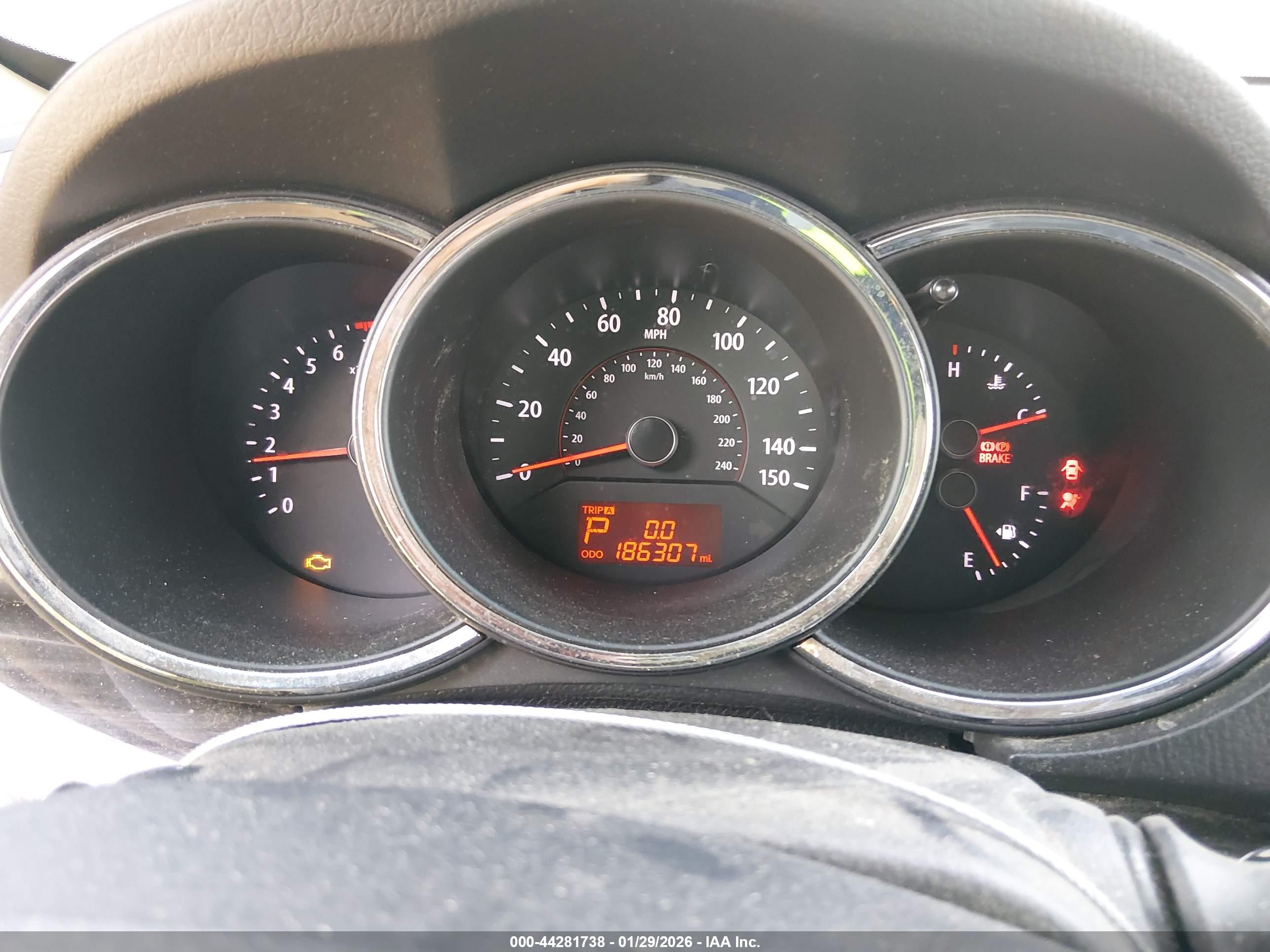 KIA SORENTO image 7