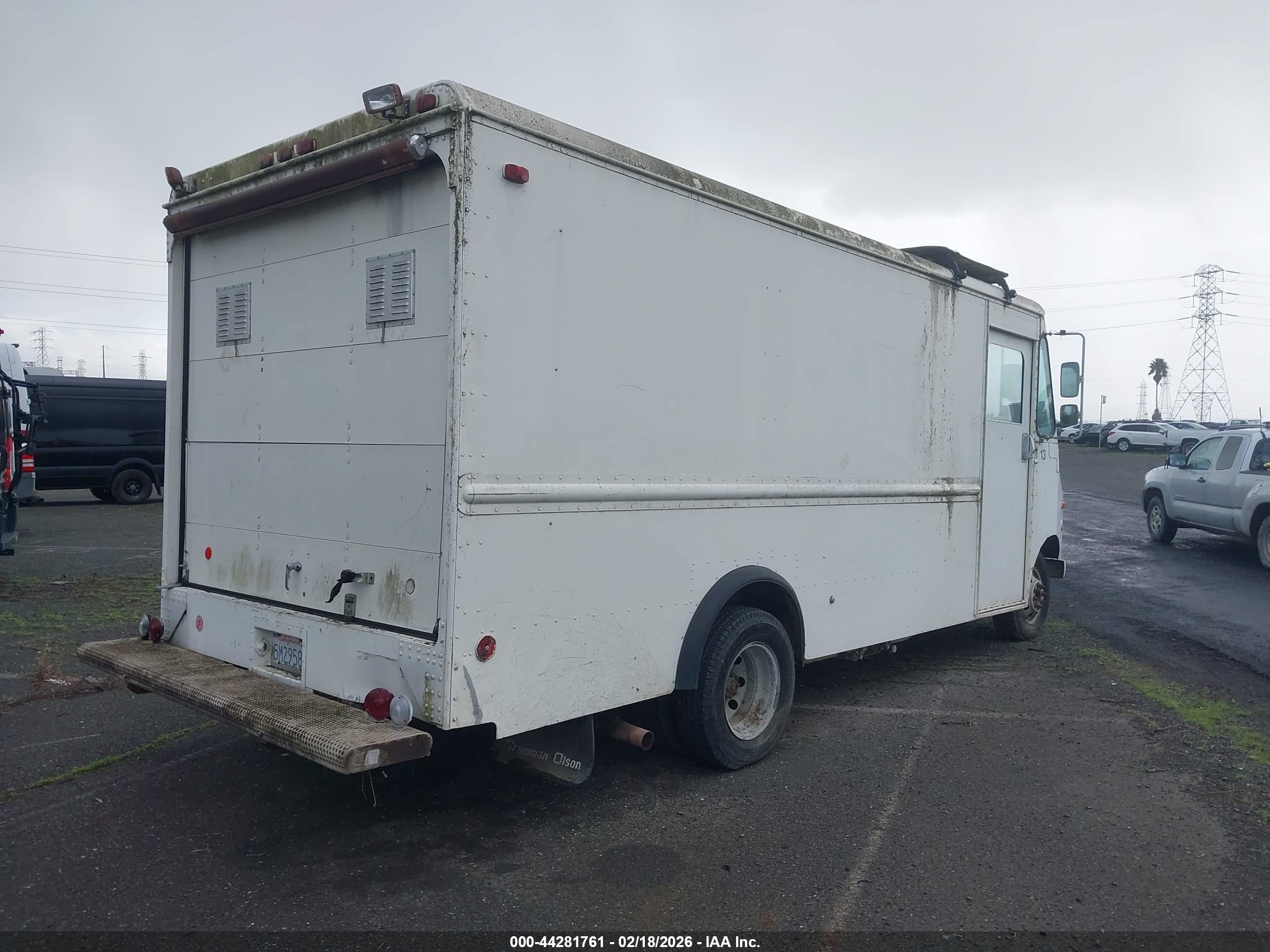 FORD ECONOLINE image 4
