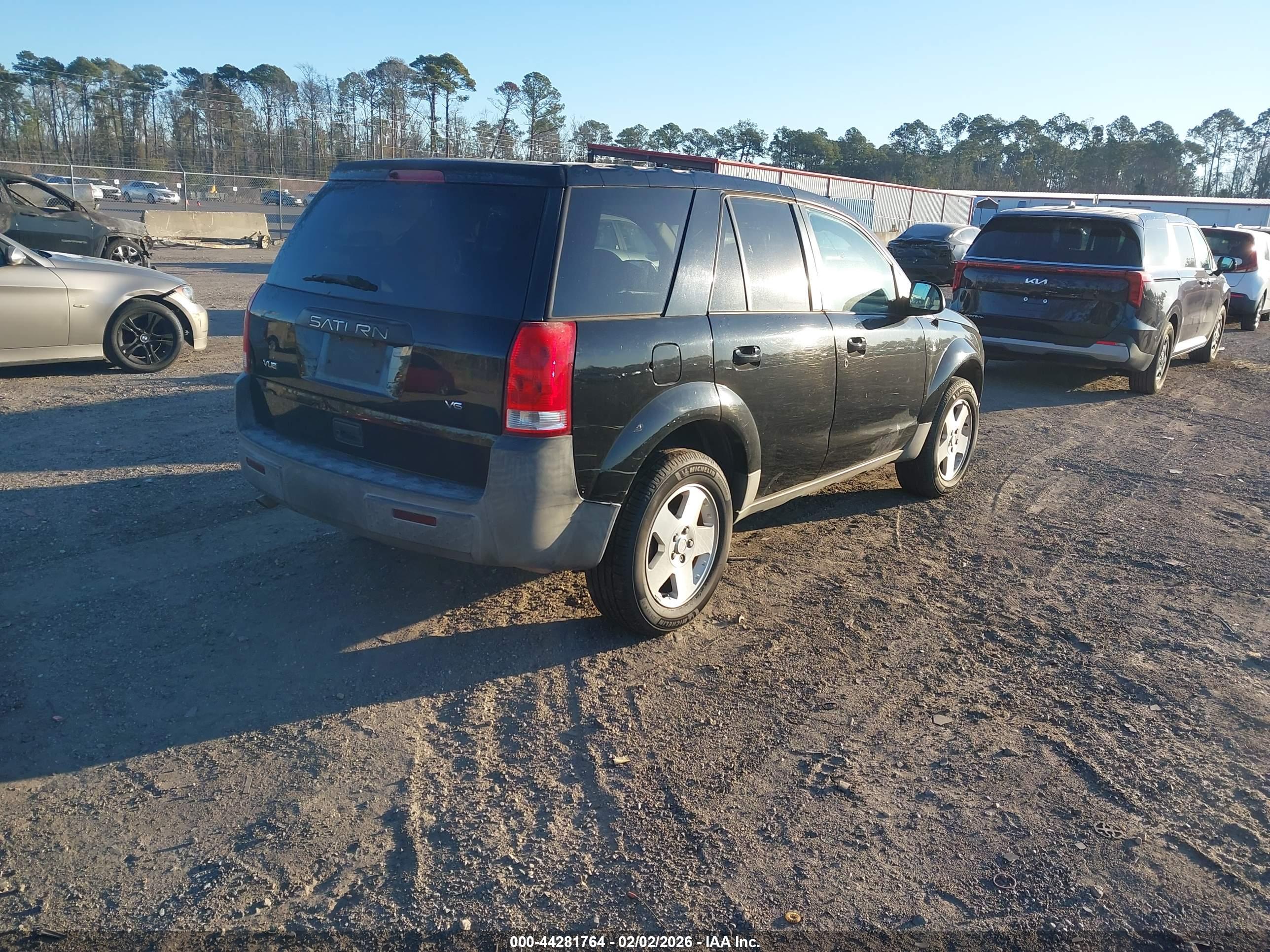 SATURN VUE image 4