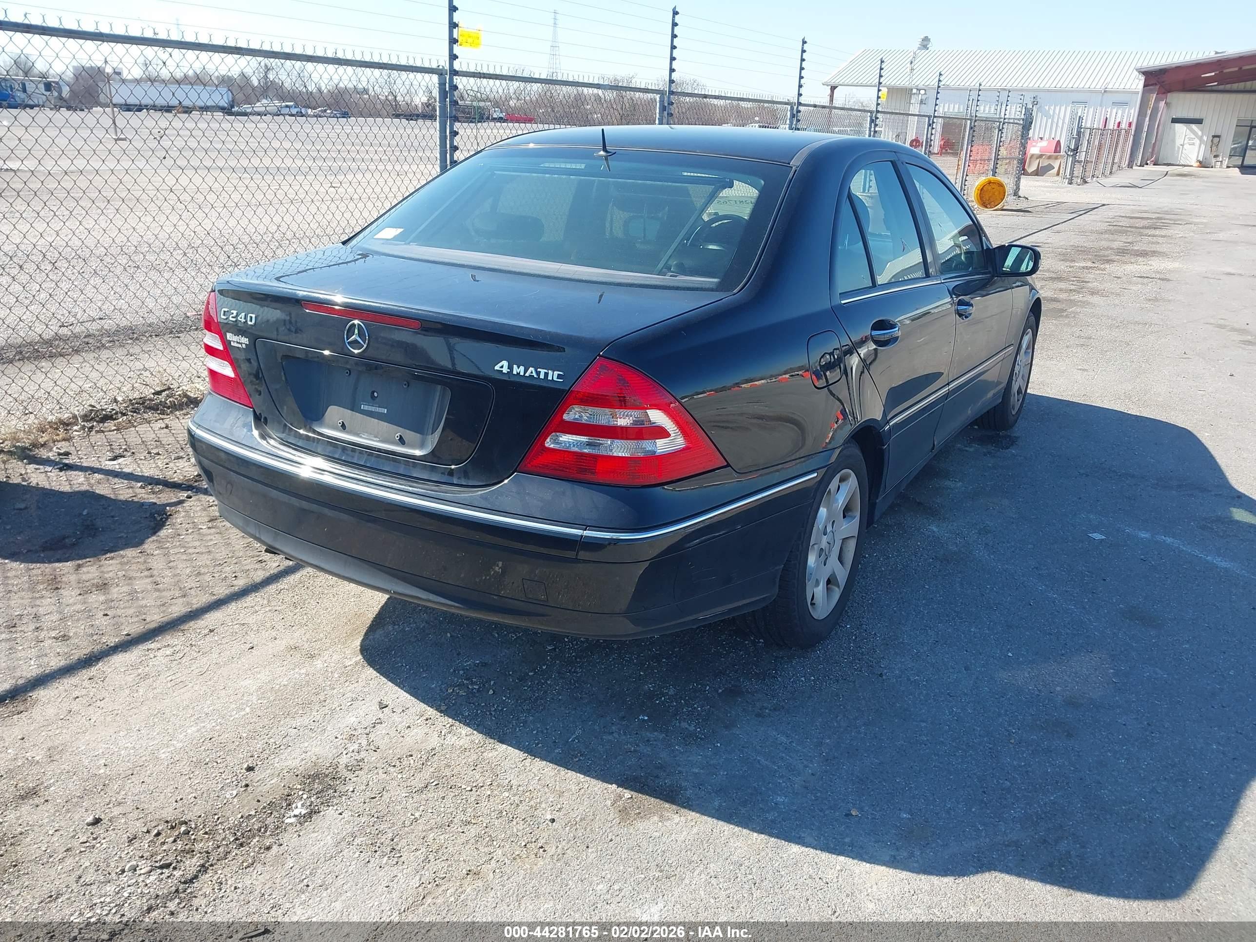 MERCEDES-BENZ C image 4
