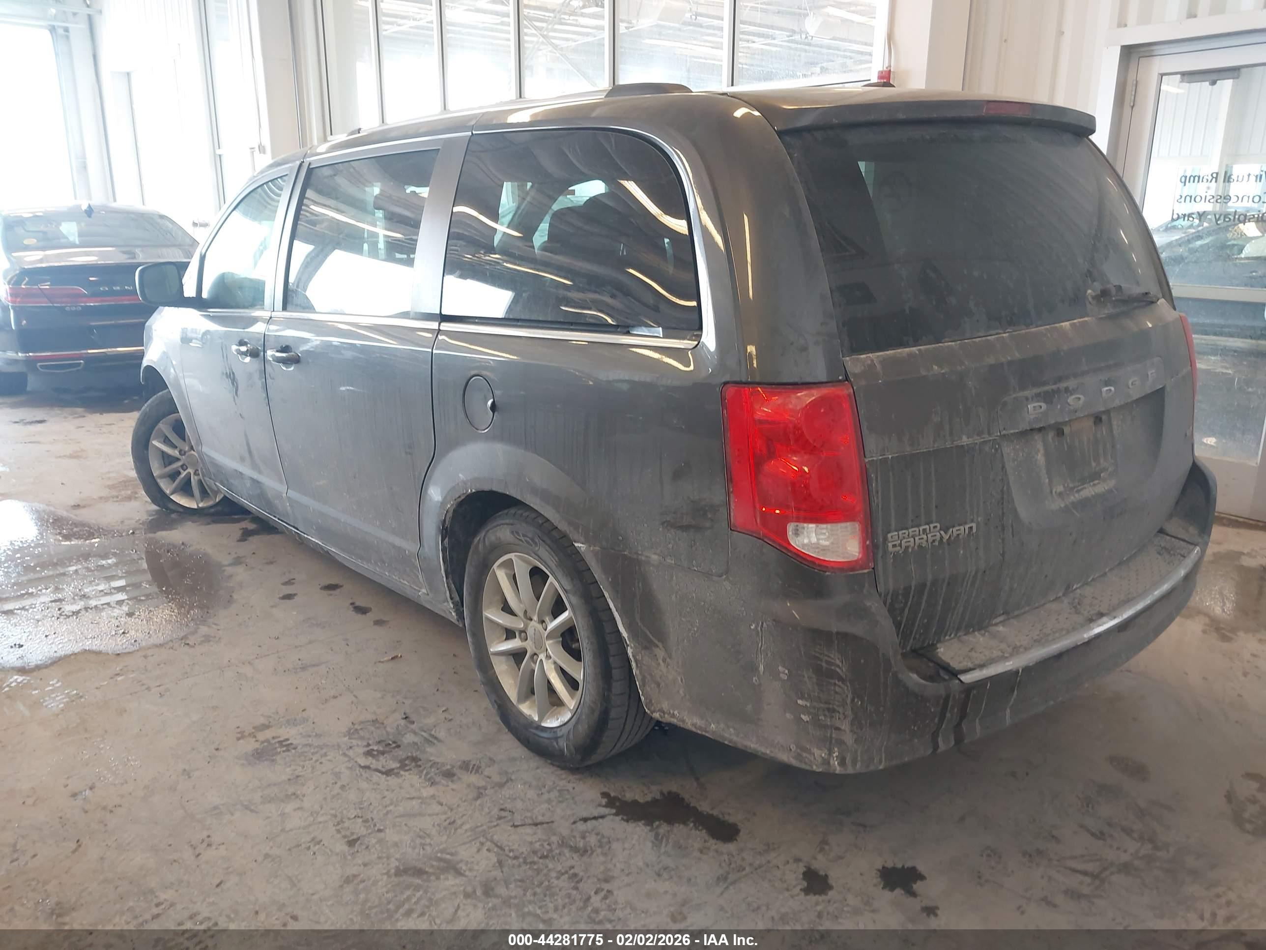 DODGE GRAND image 3