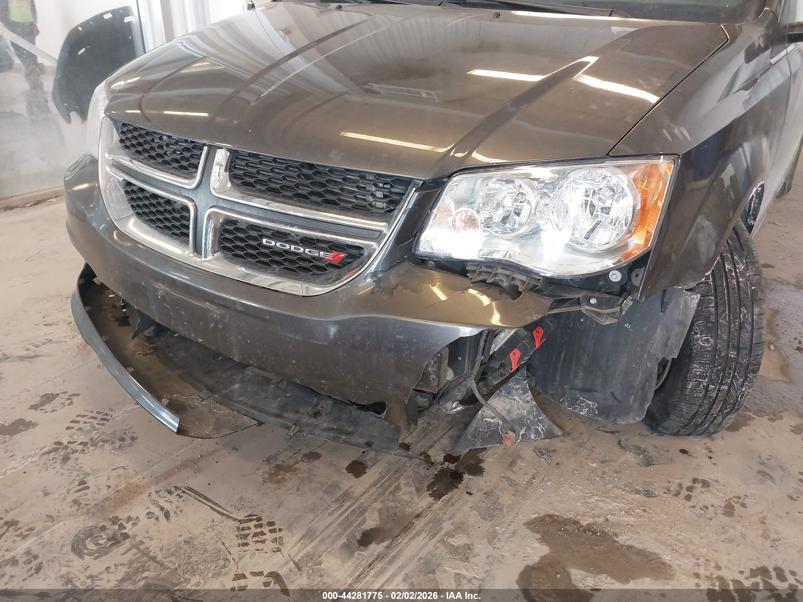 DODGE GRAND image 6