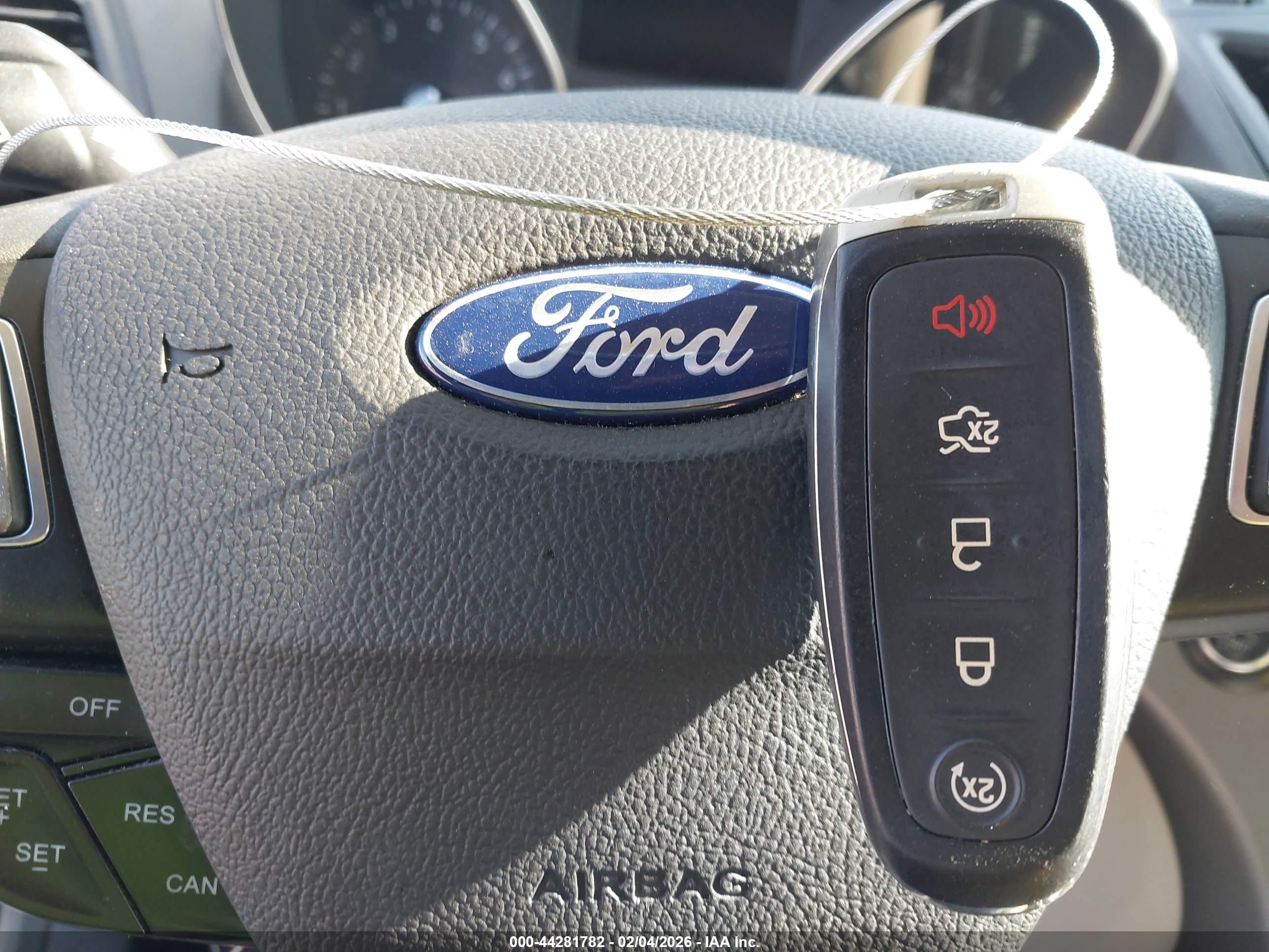 FORD ESCAPE image 11