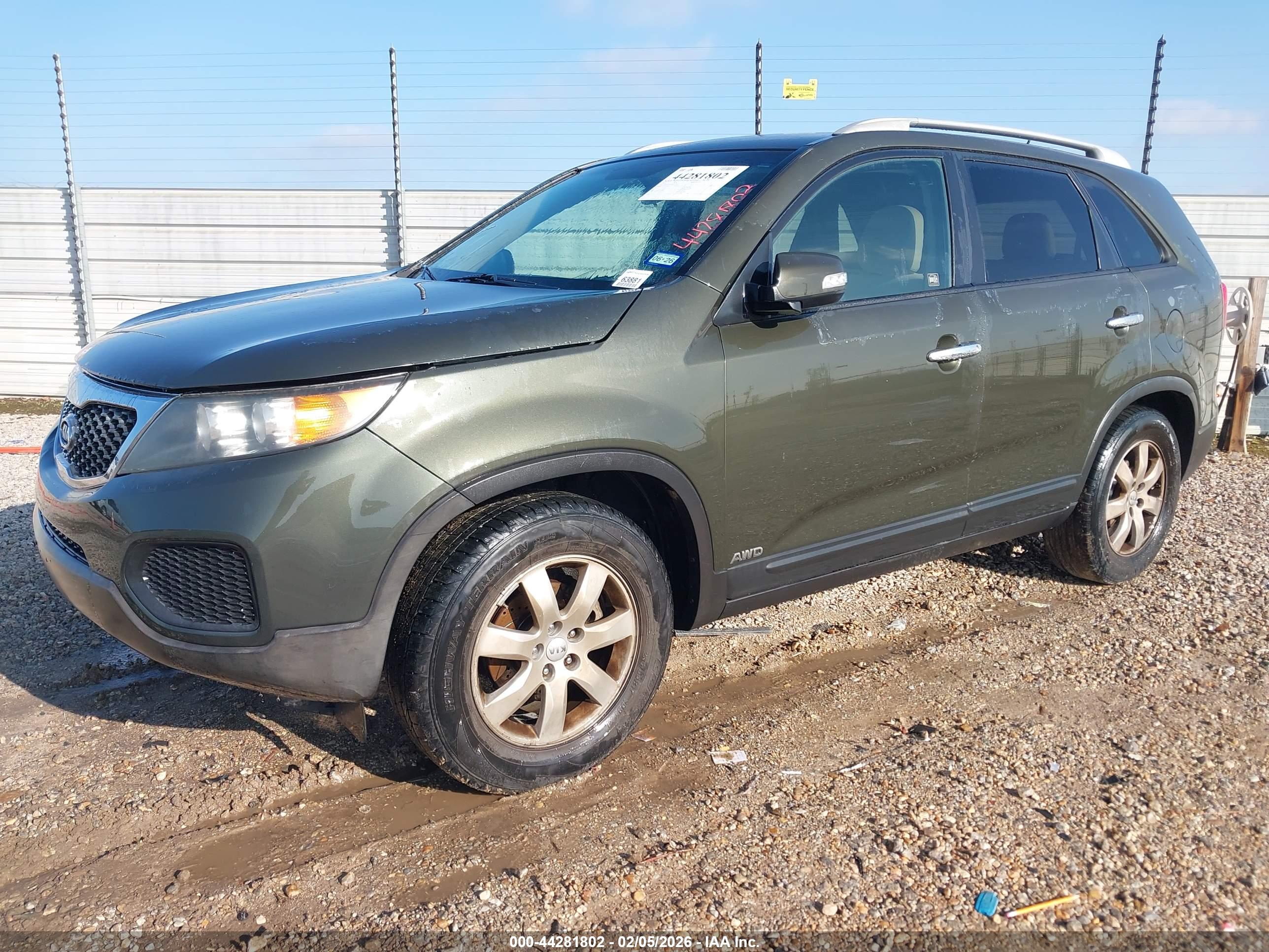 KIA SORENTO image 2