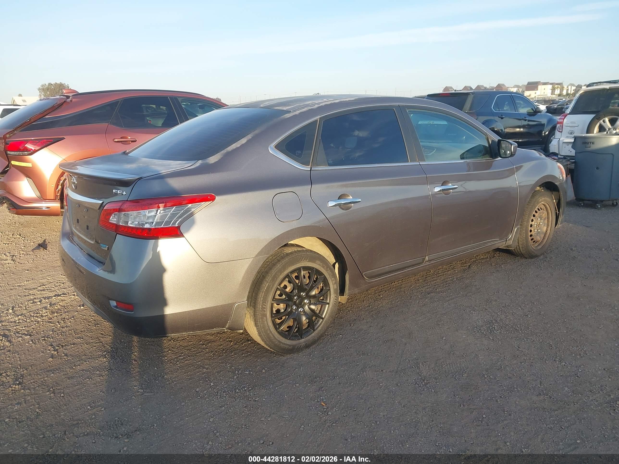 NISSAN SENTRA image 4