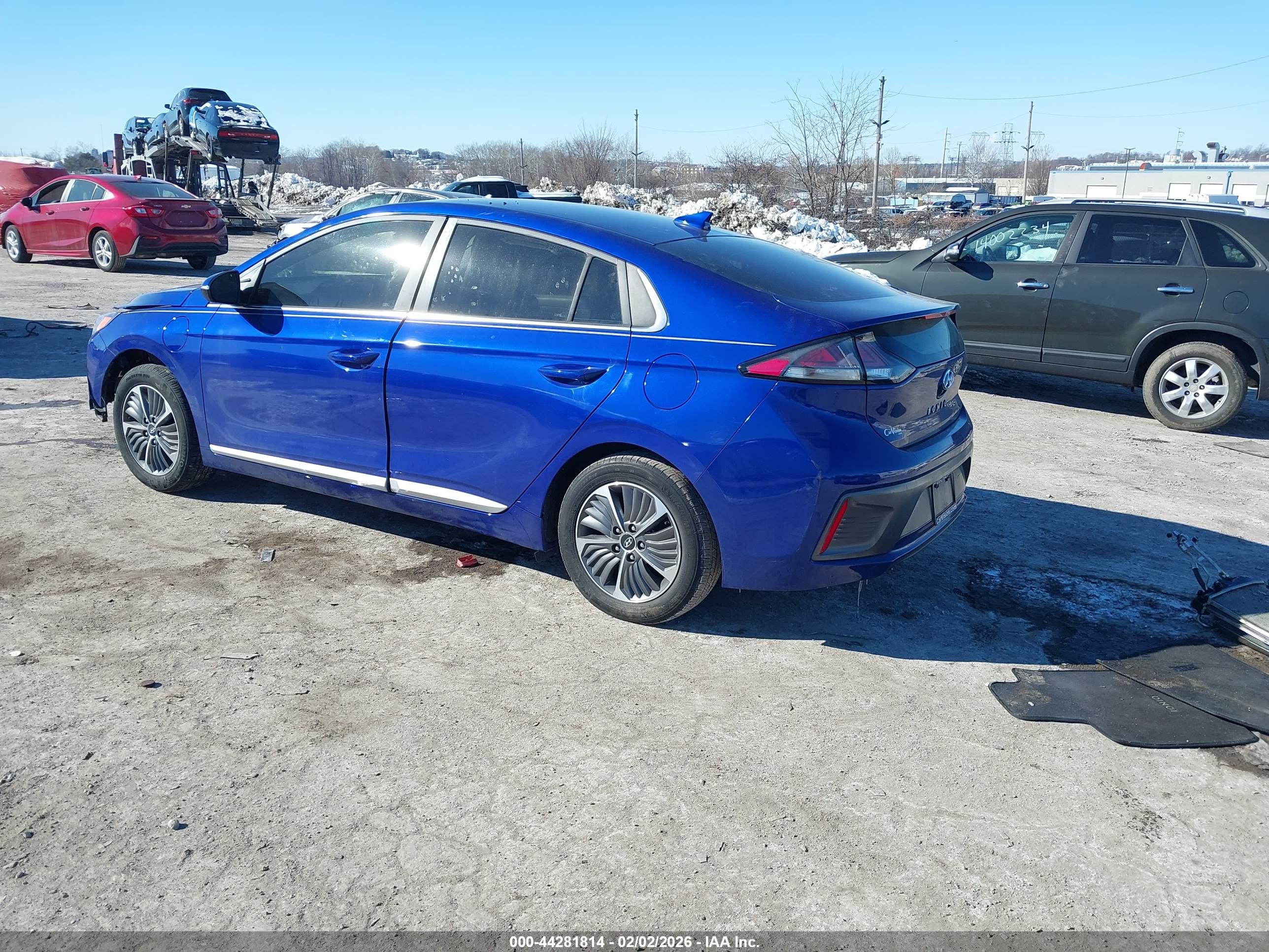 HYUNDAI IONIQ image 3