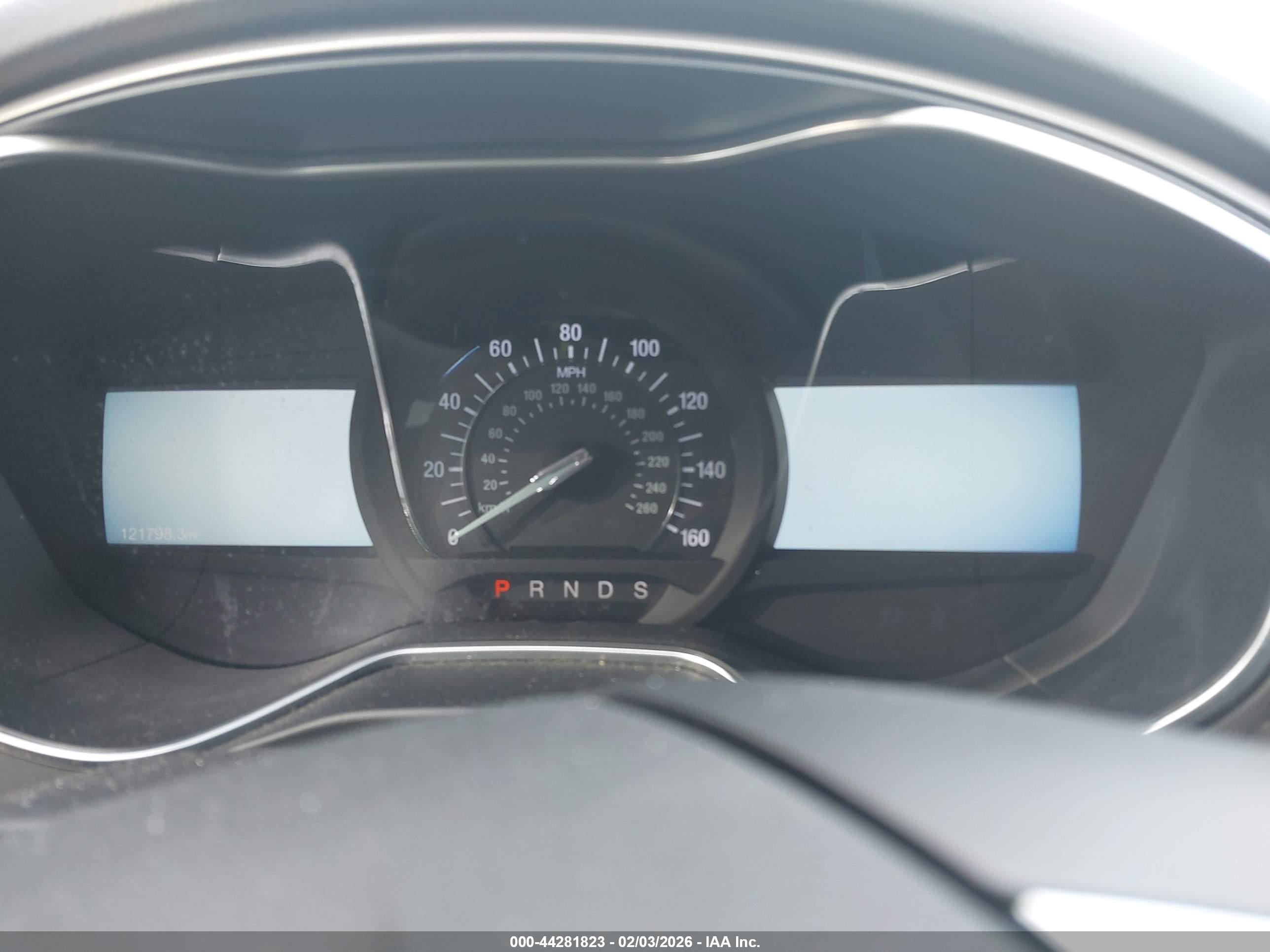 FORD FUSION image 7