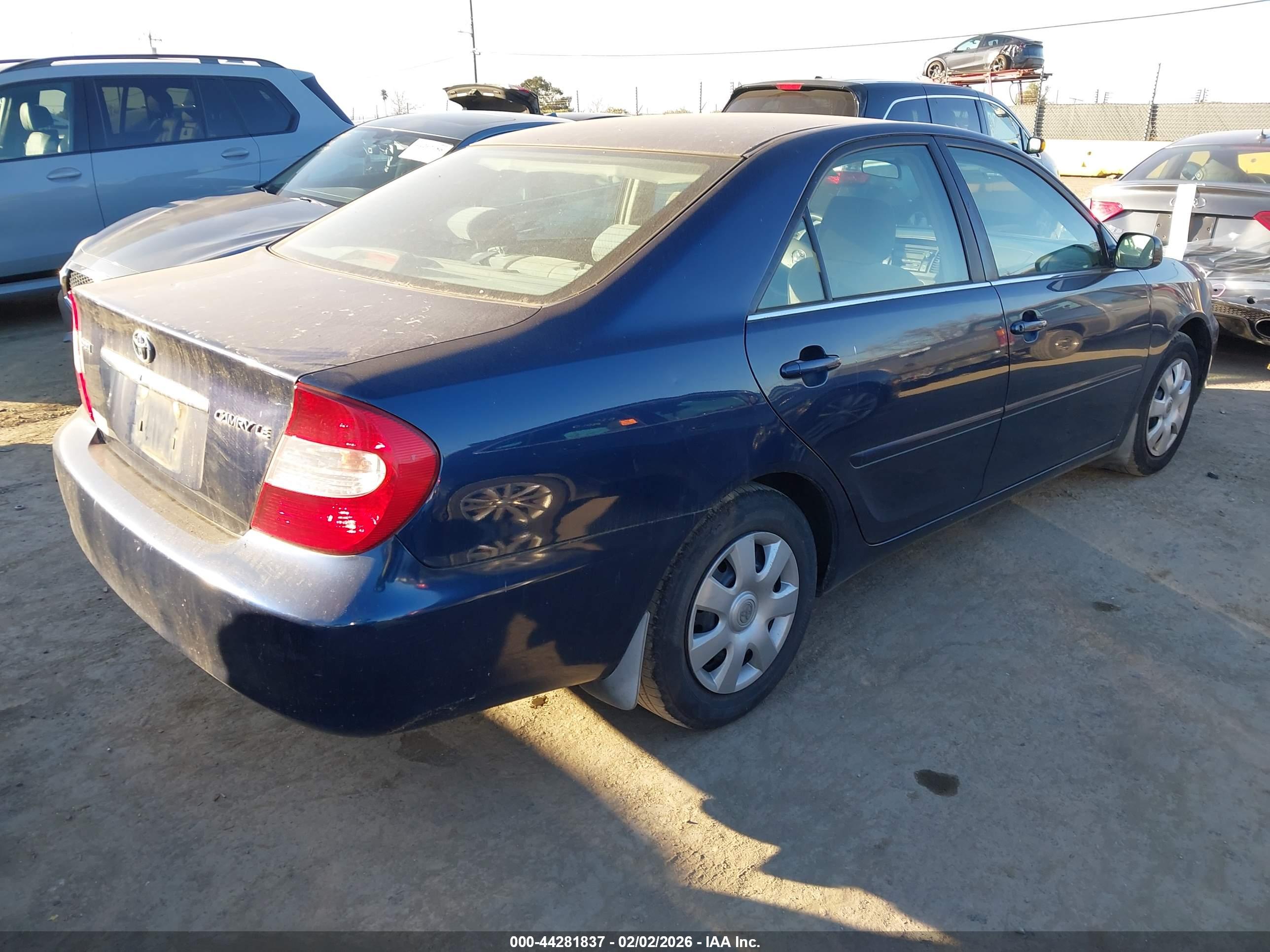 TOYOTA CAMRY image 4