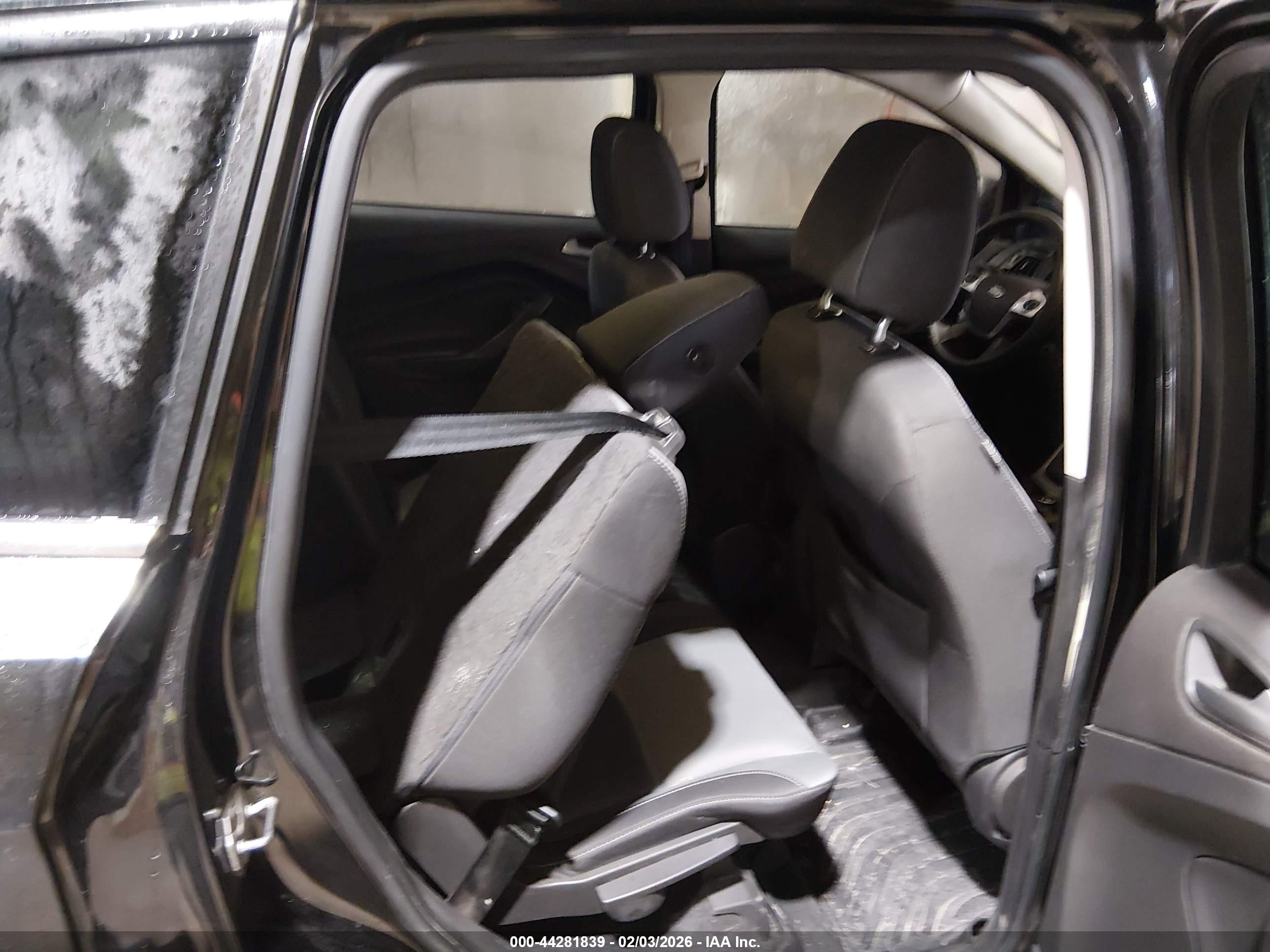 FORD ESCAPE image 8
