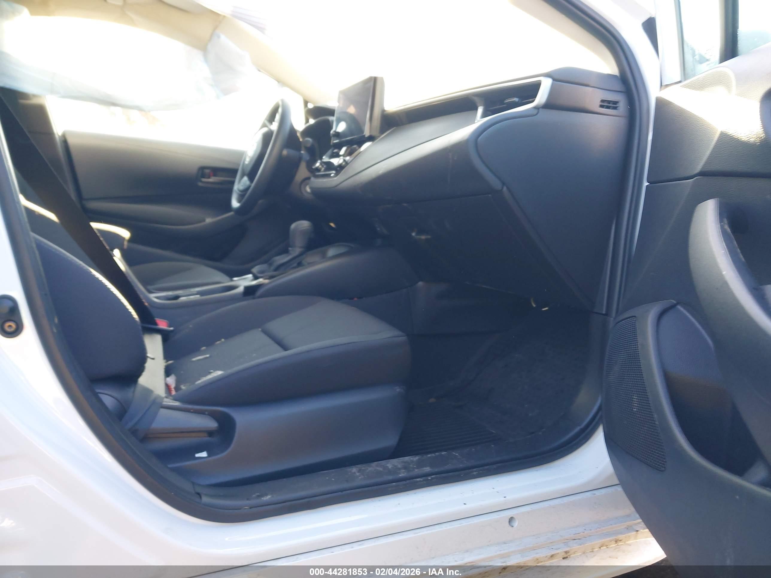 TOYOTA COROLLA image 5