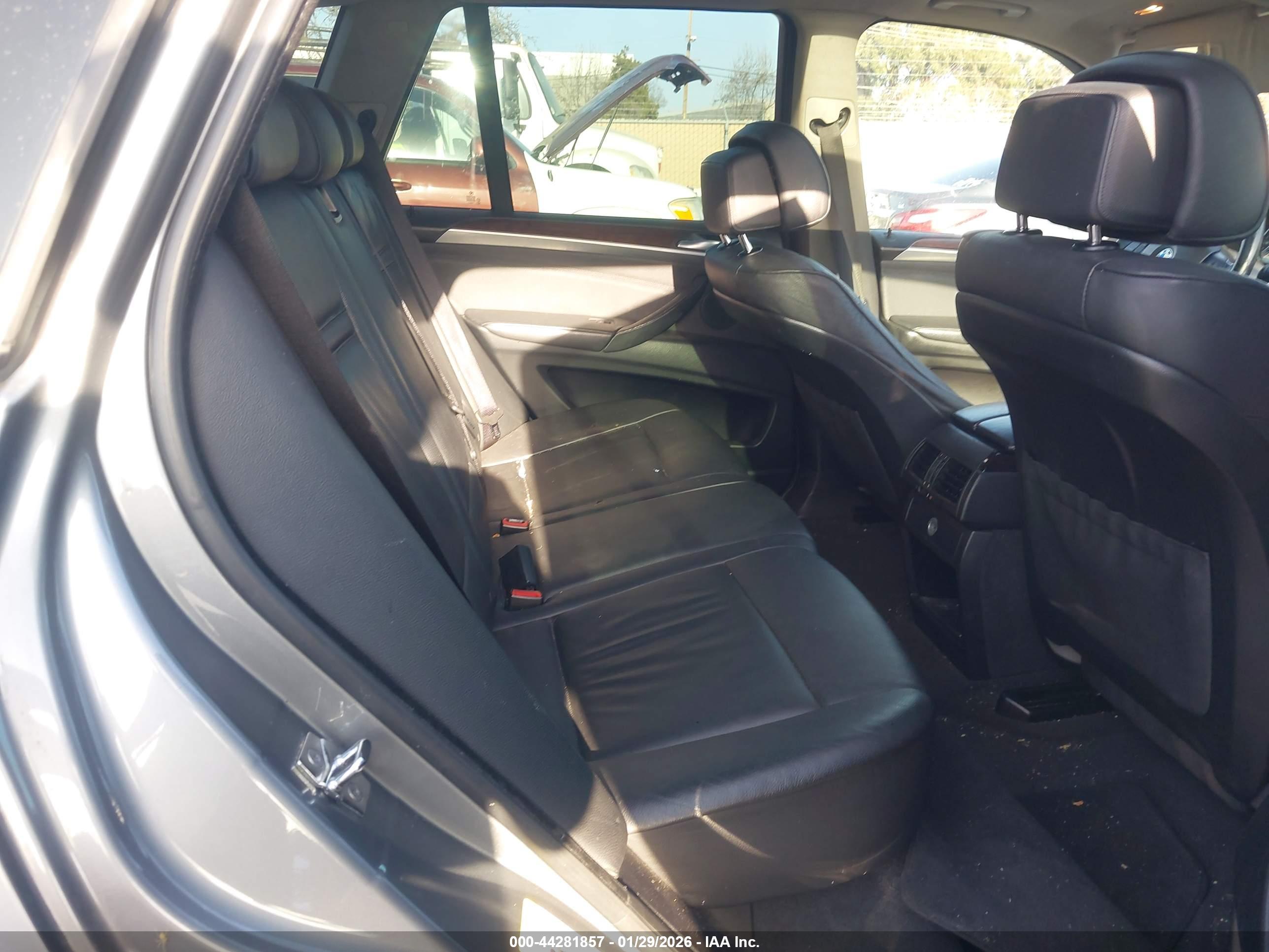 BMW X5 image 8