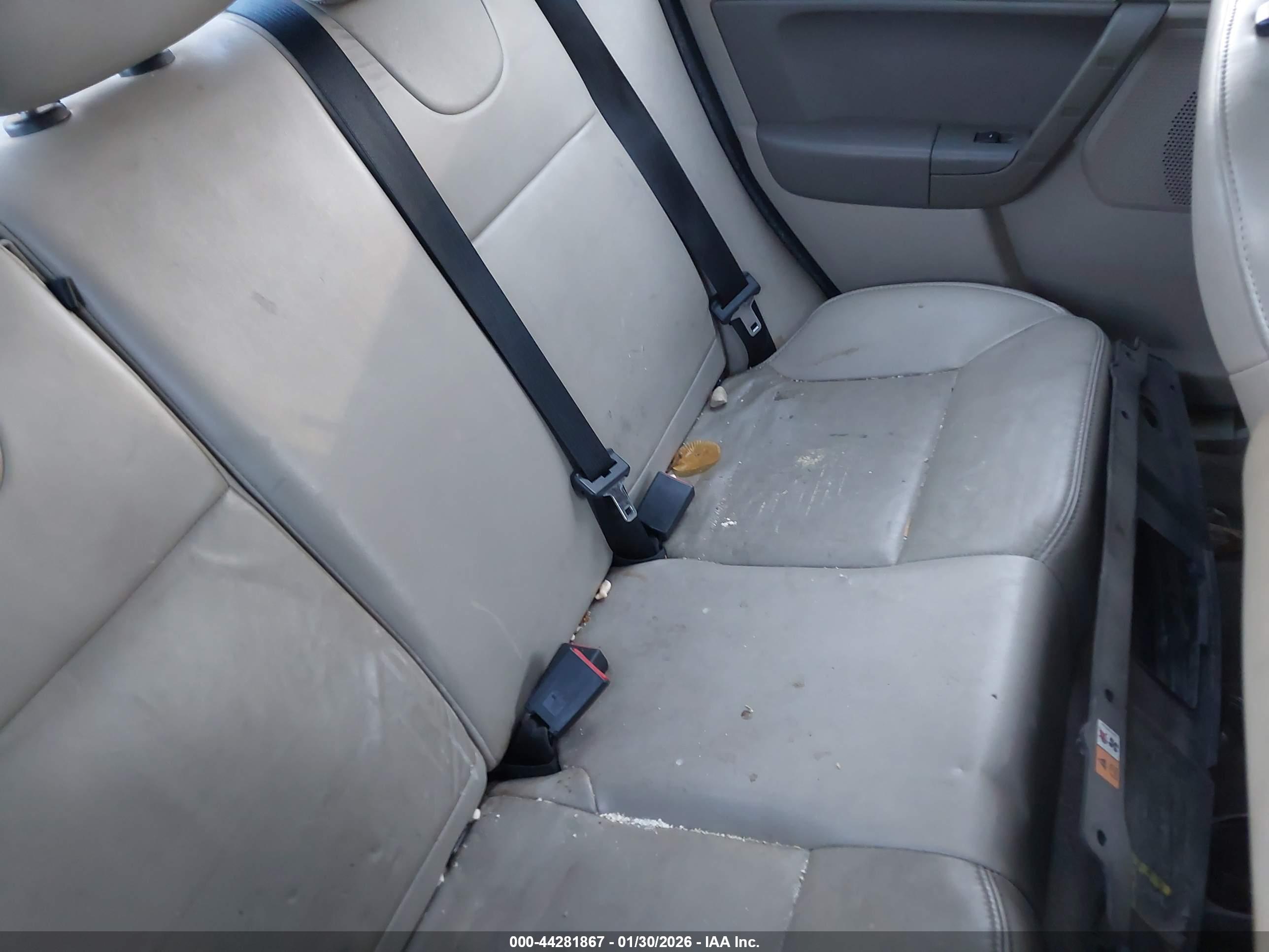 FORD FOCUS image 8