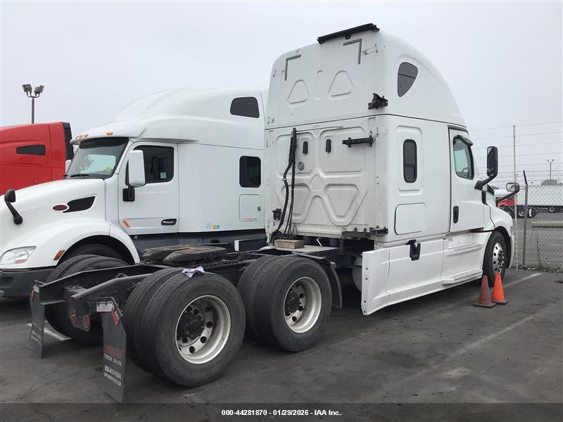 FREIGHTLINER NEW image 4