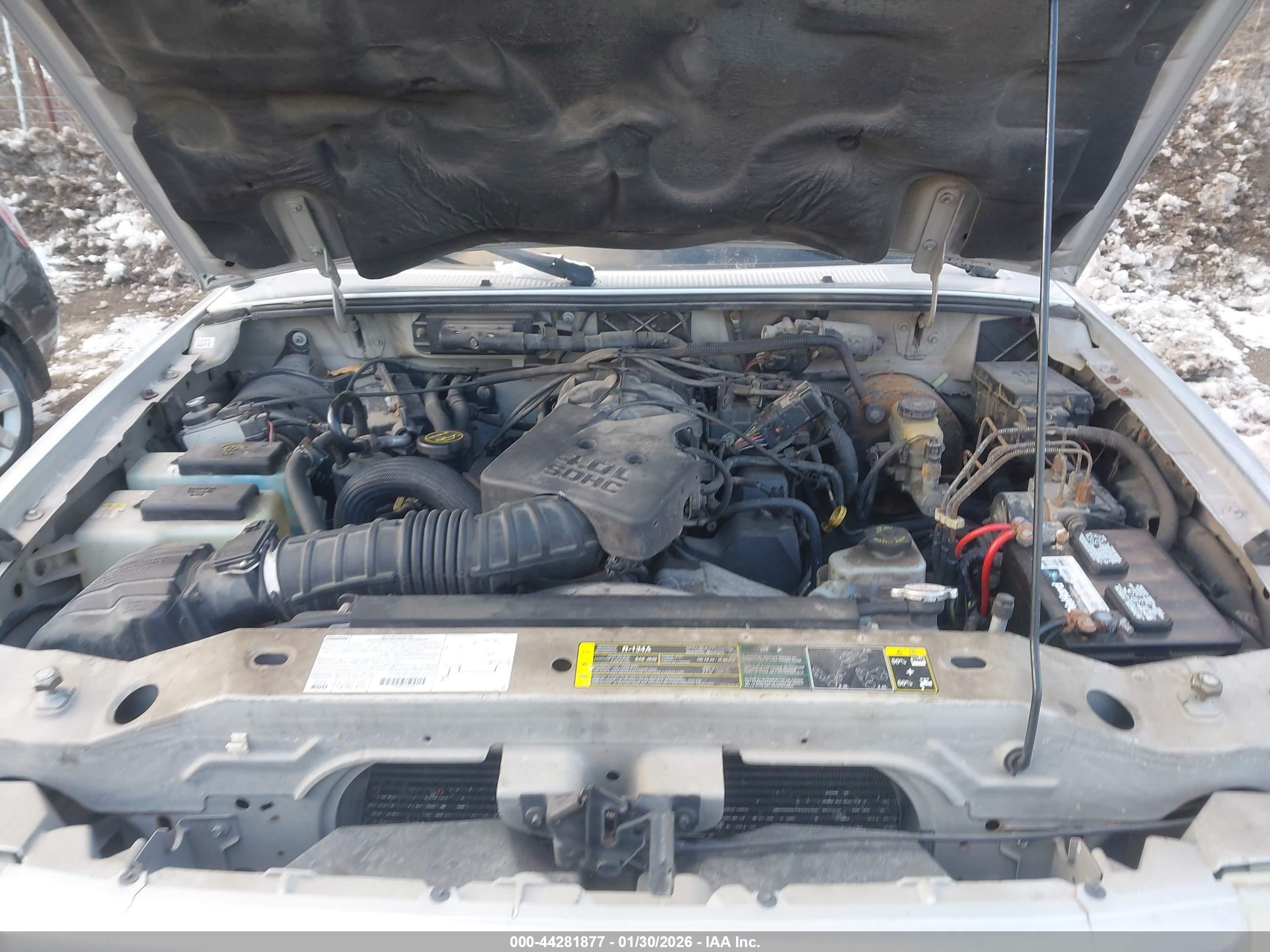 MAZDA B4000 image 10