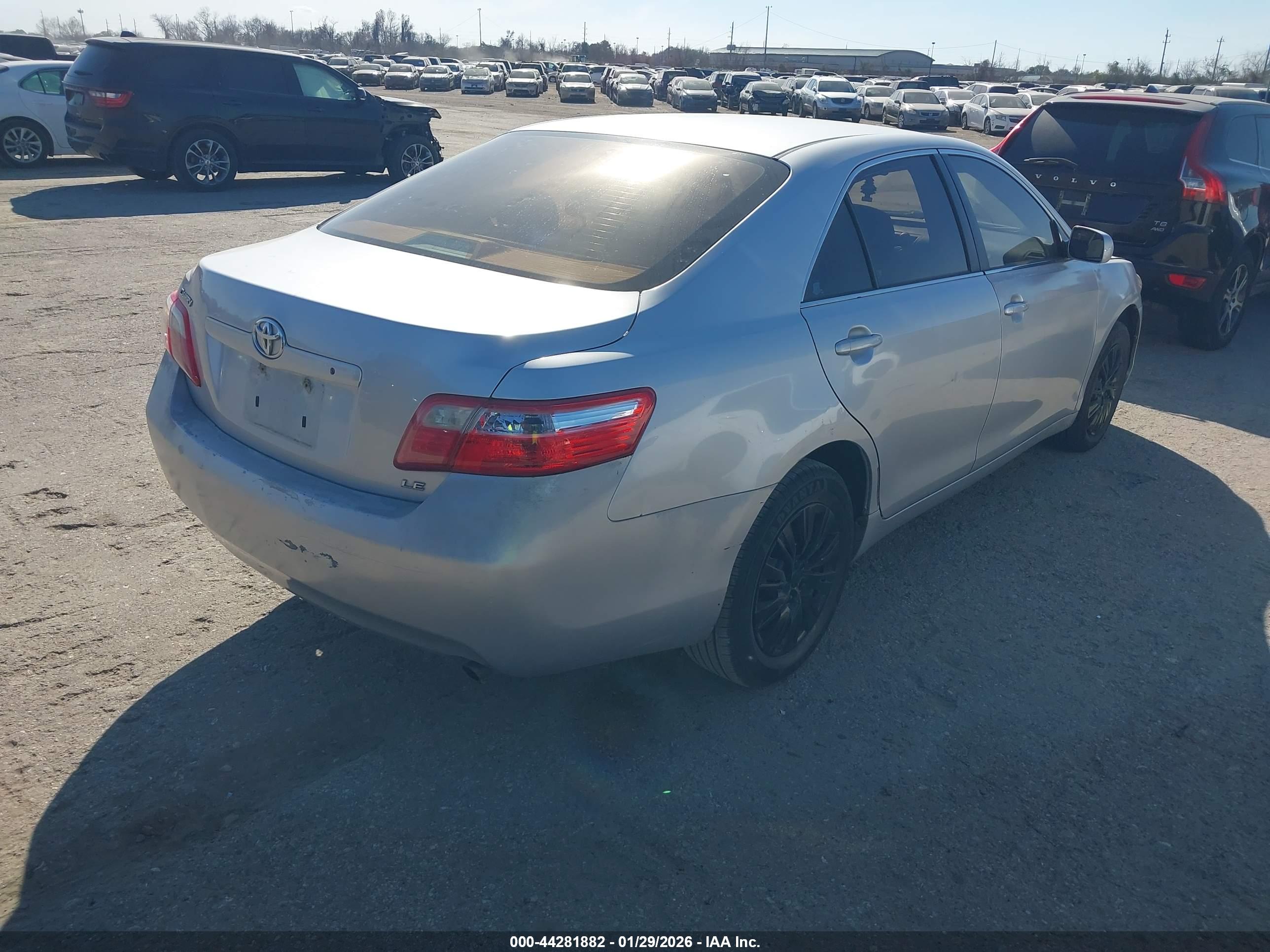 TOYOTA CAMRY image 4