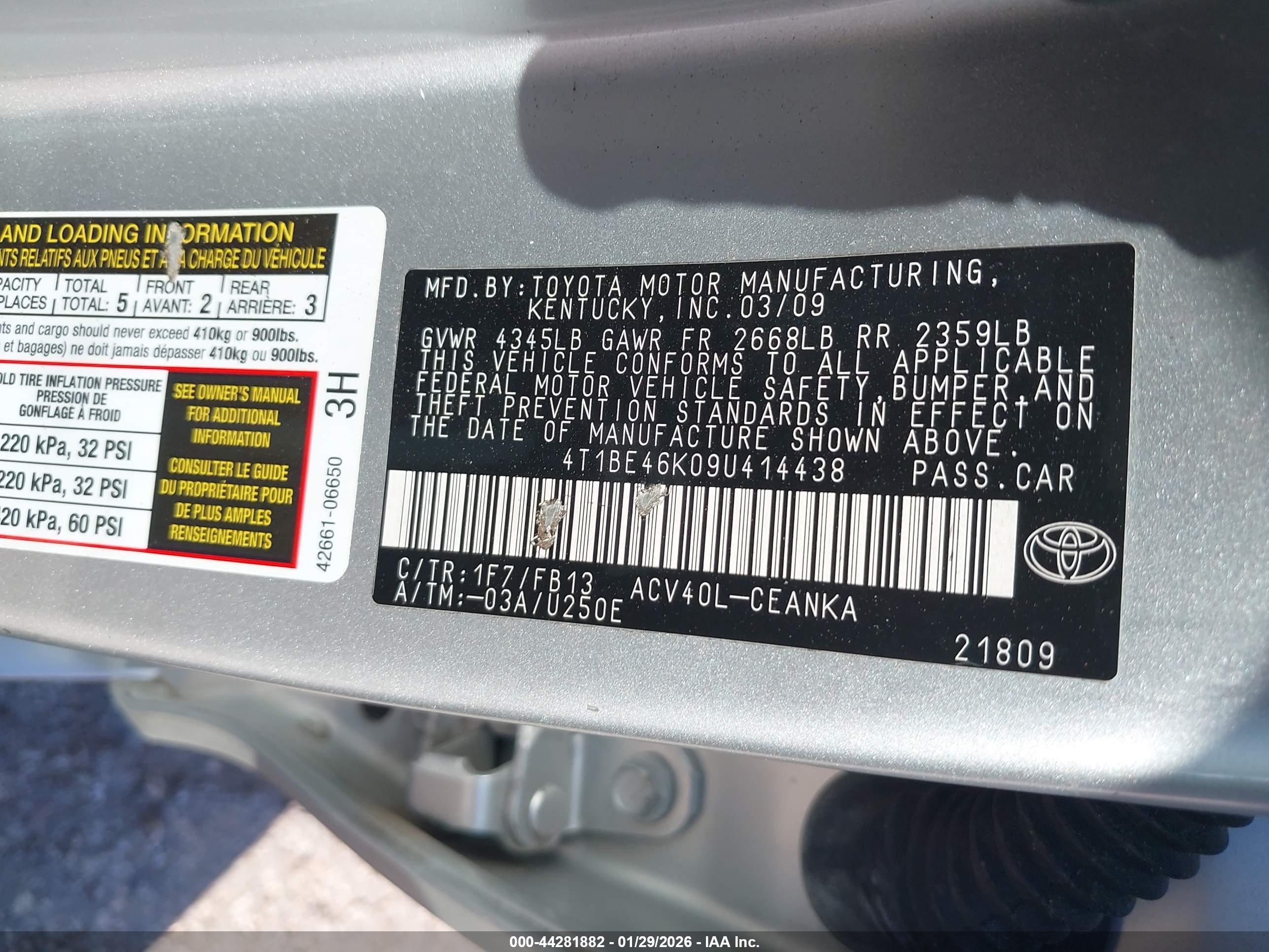 TOYOTA CAMRY image 9