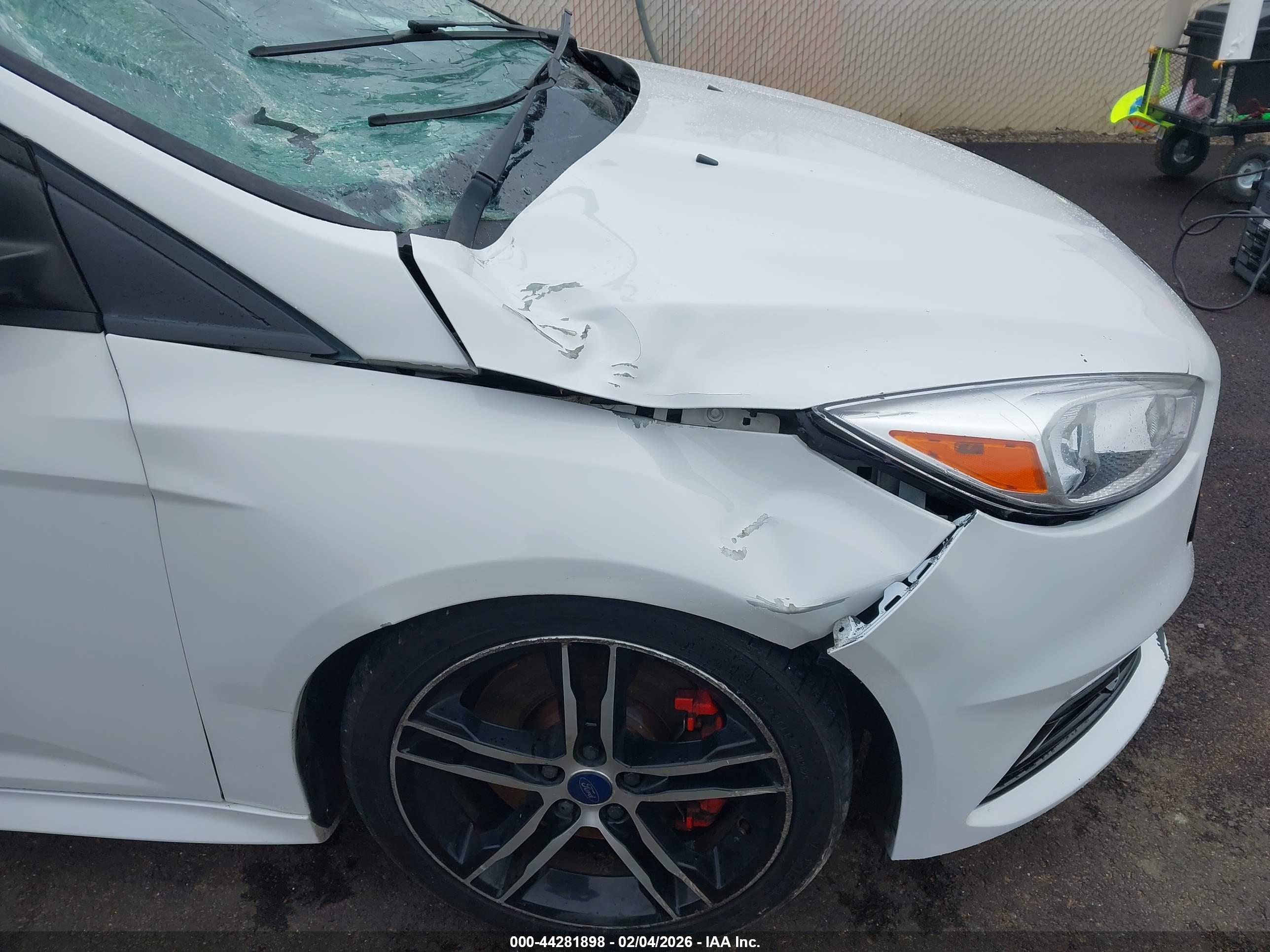 FORD FOCUS image 6