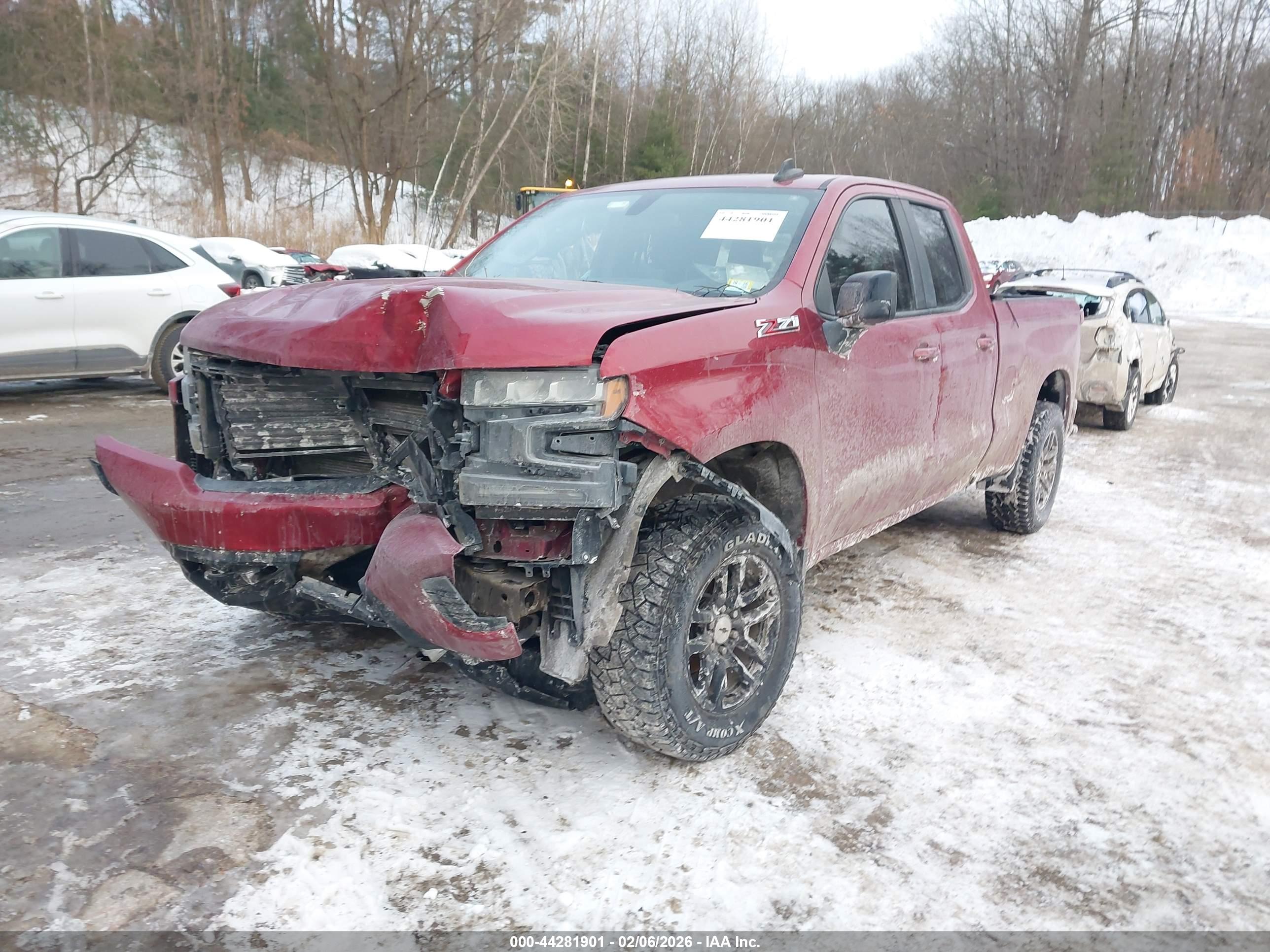 CHEVROLET SILVERADO image 2