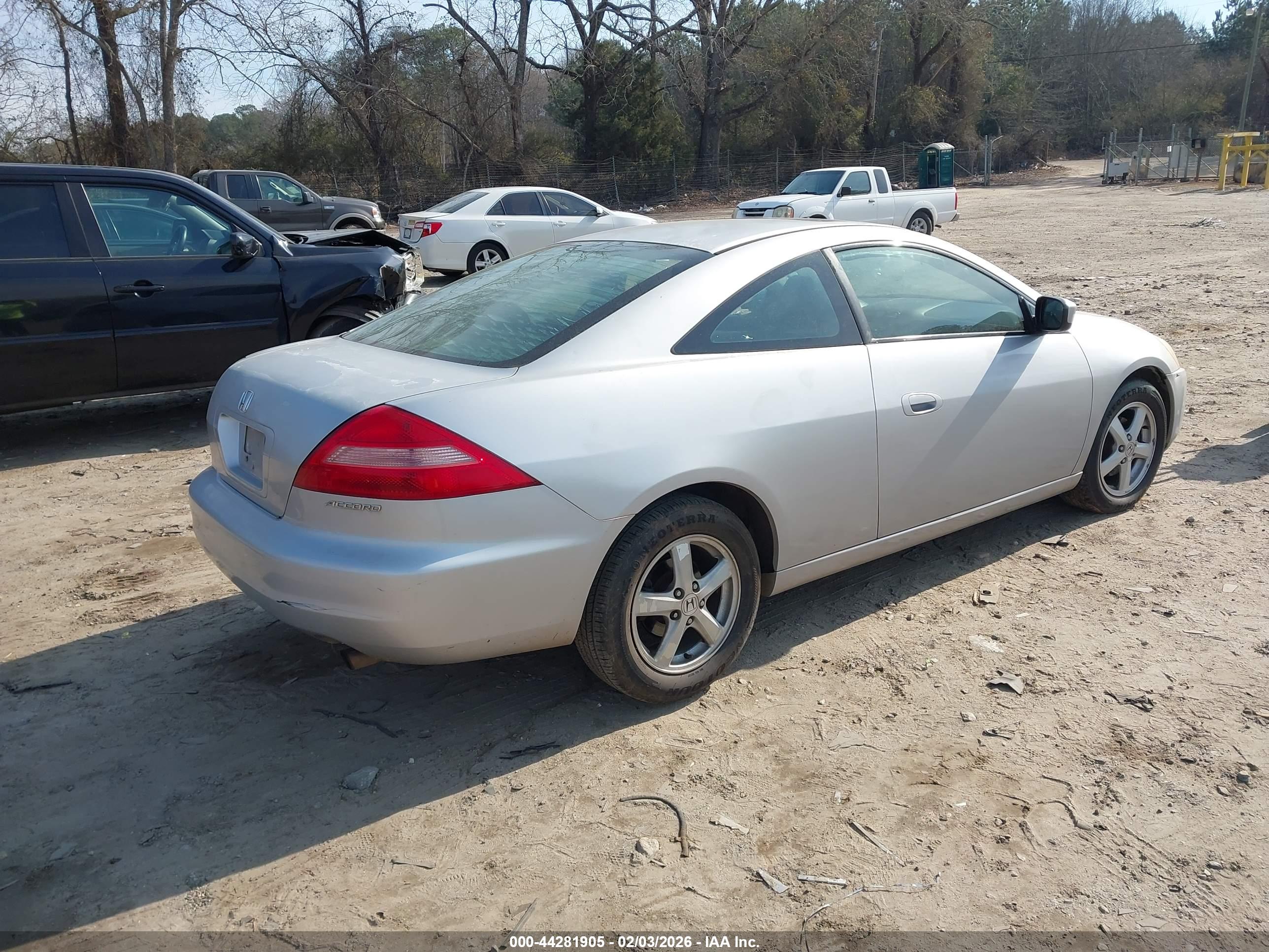 HONDA ACCORD image 4