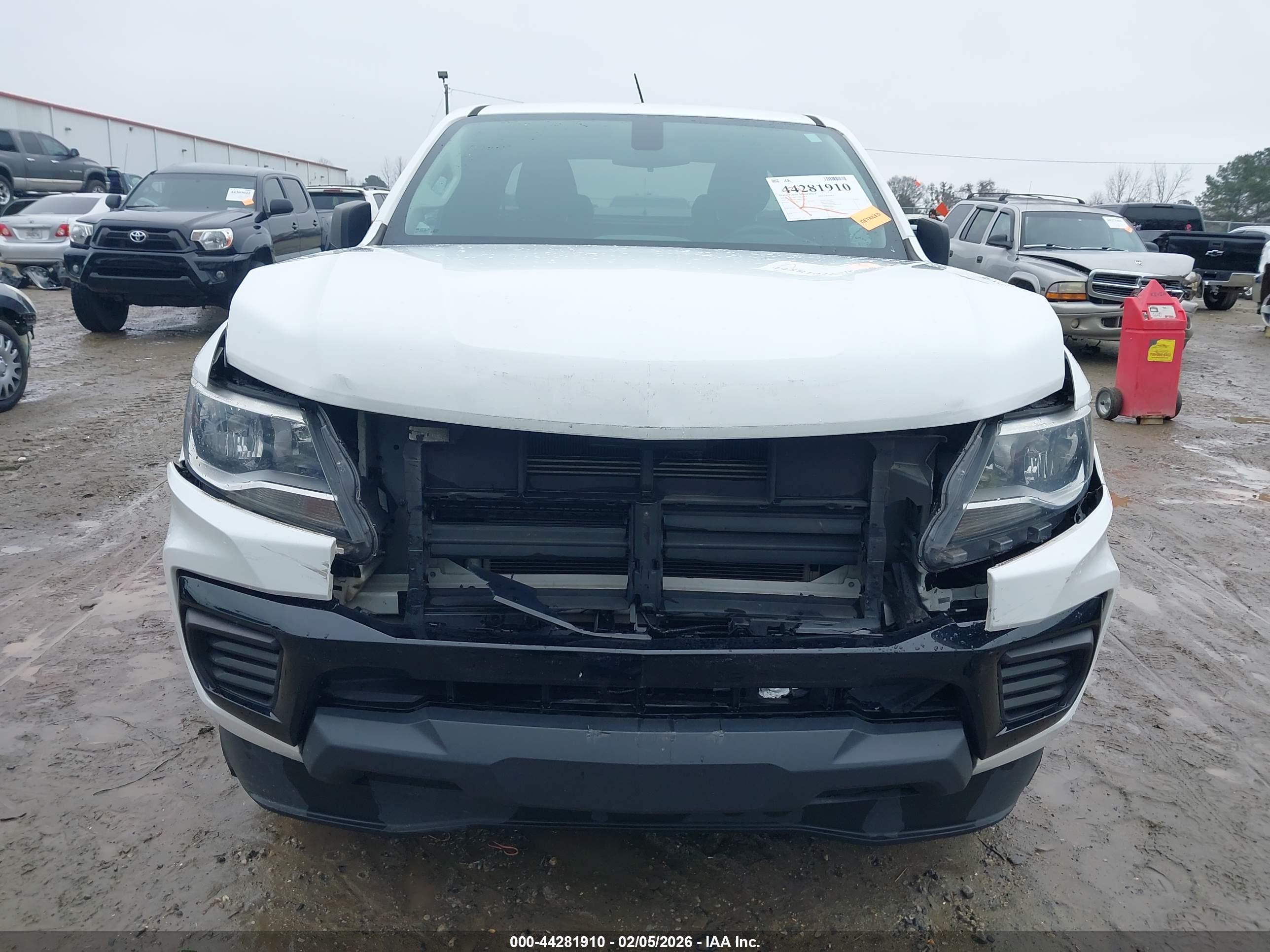 CHEVROLET COLORADO image 6
