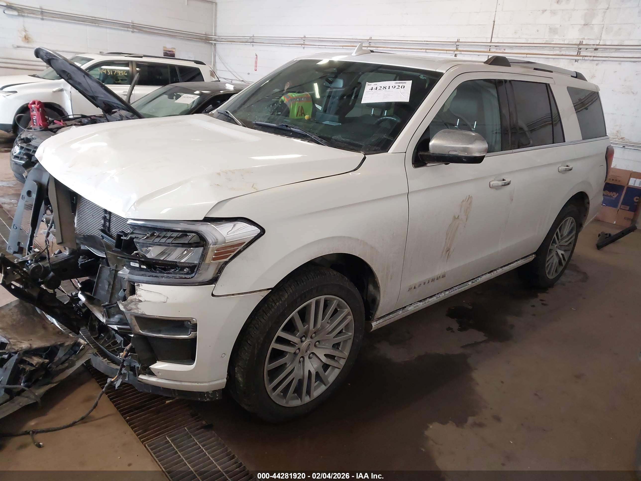 FORD EXPEDITION image 2