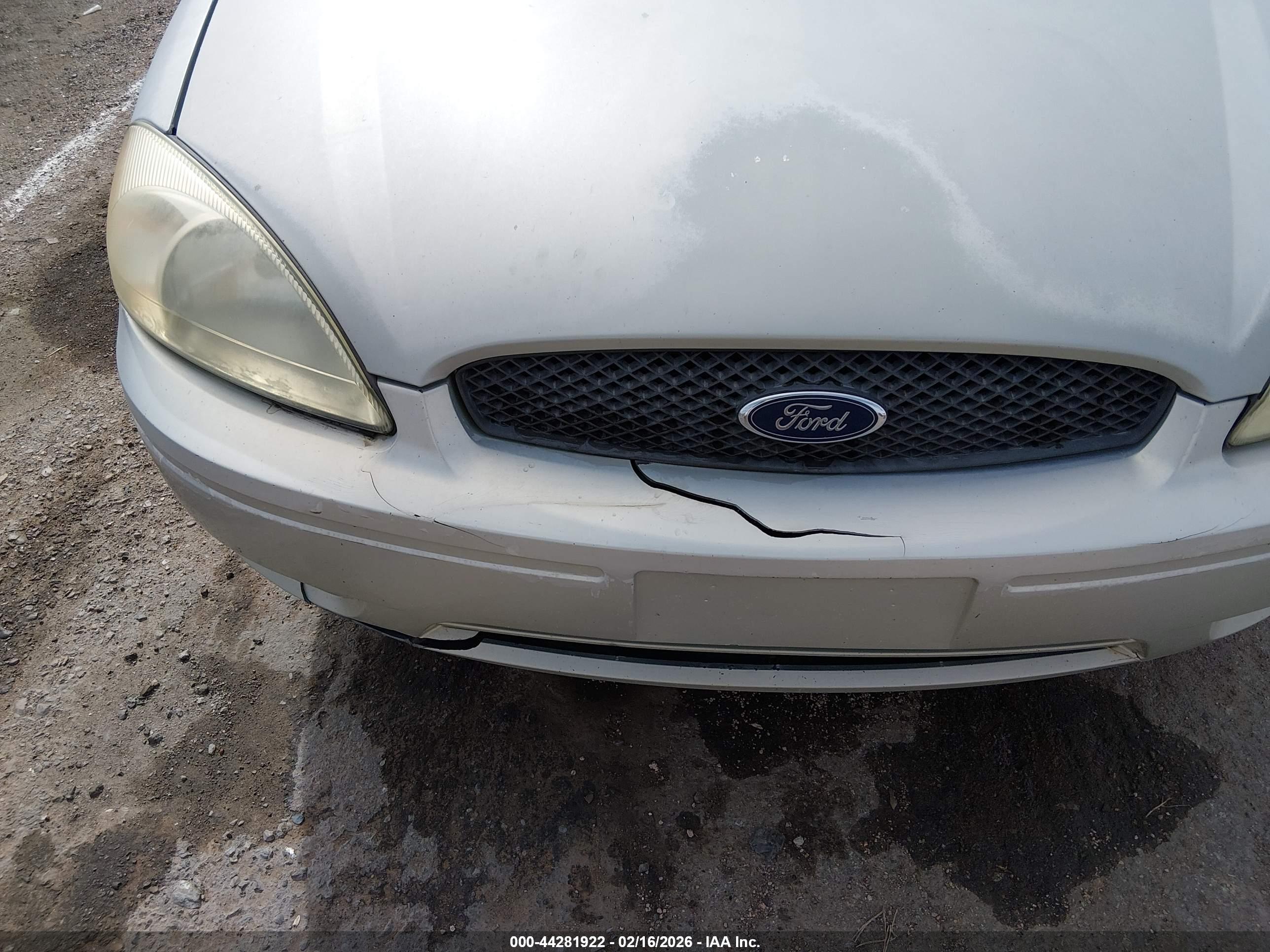 FORD TAURUS image 6