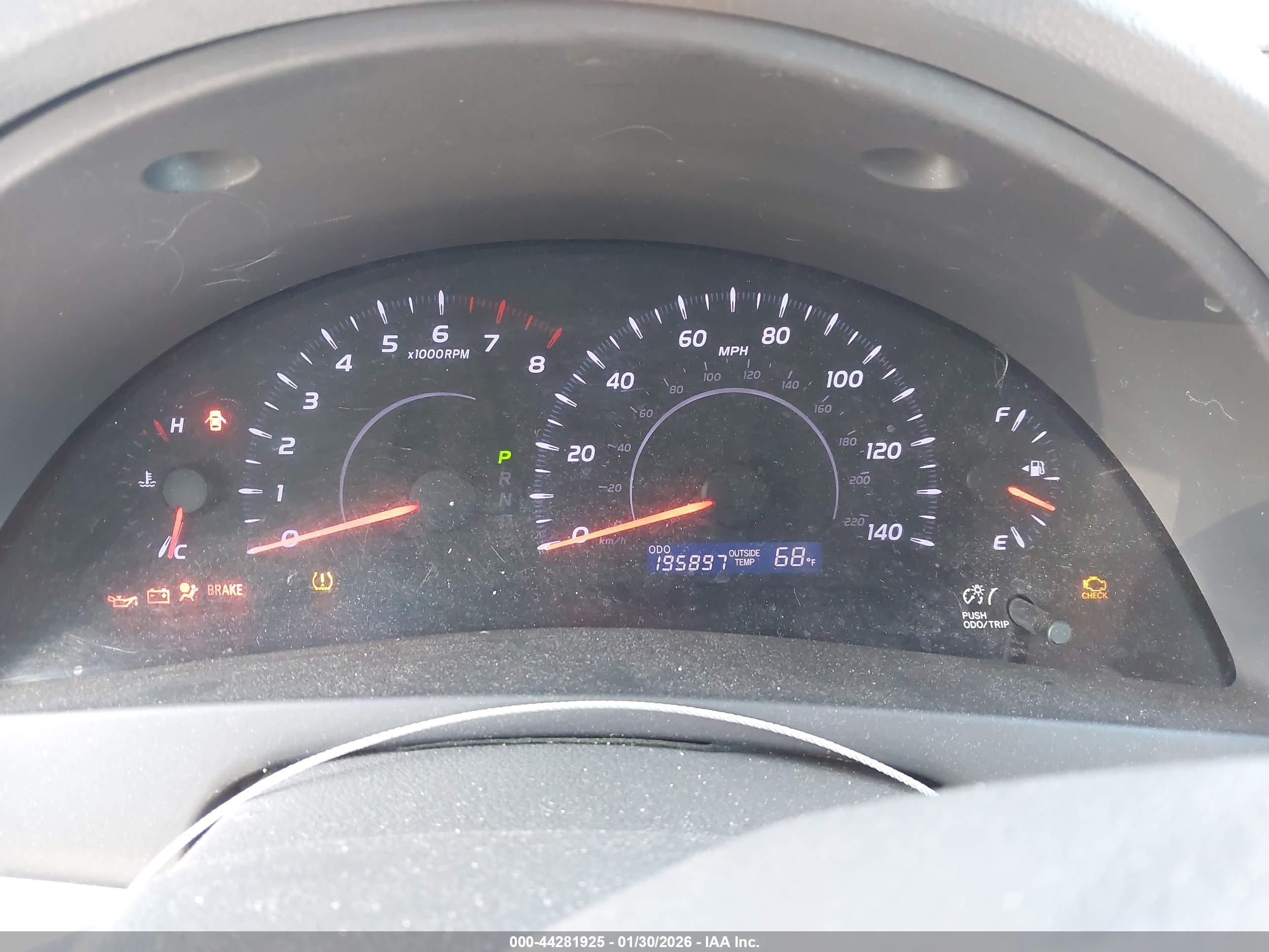 TOYOTA CAMRY image 7