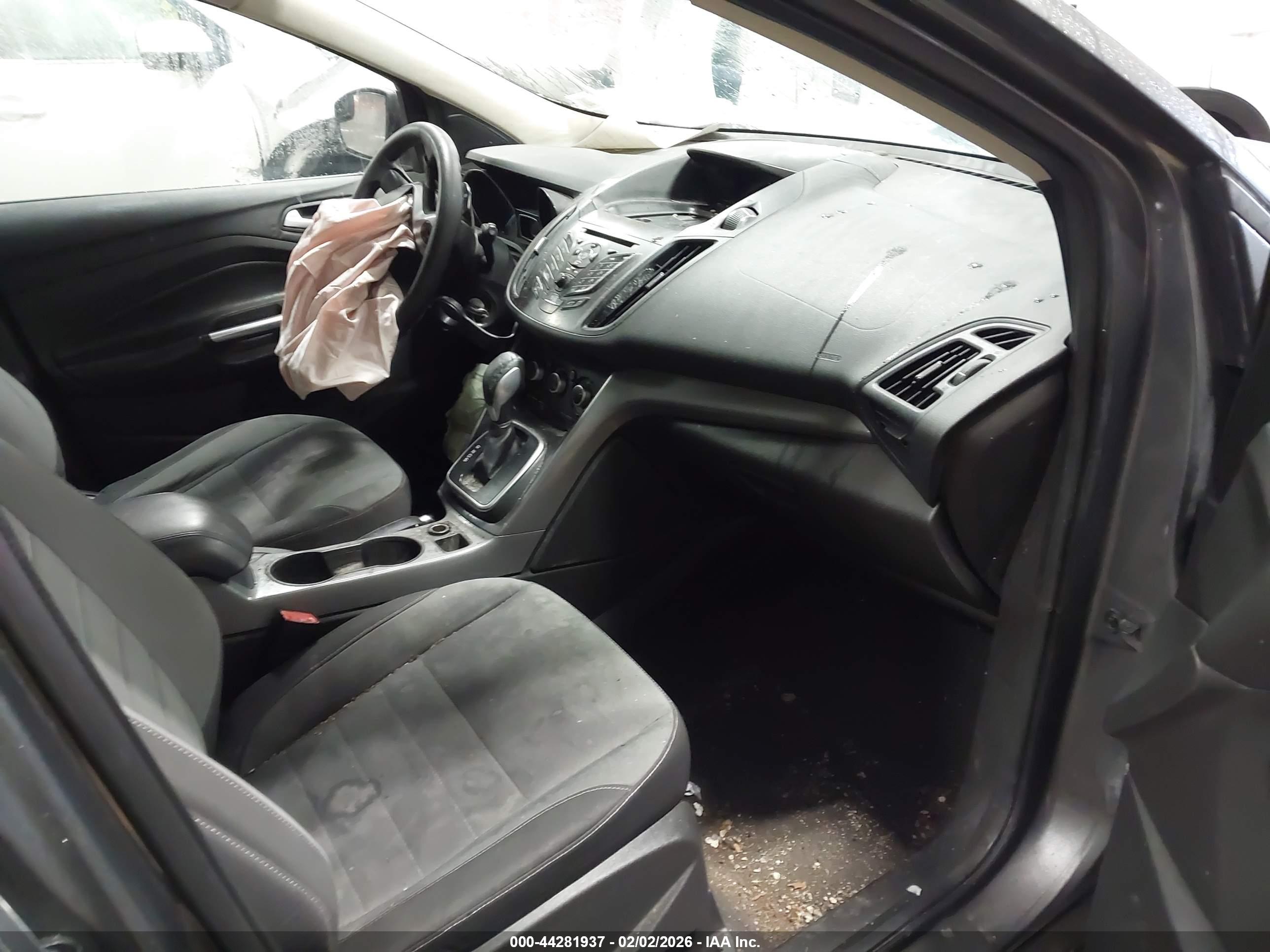 FORD ESCAPE image 5