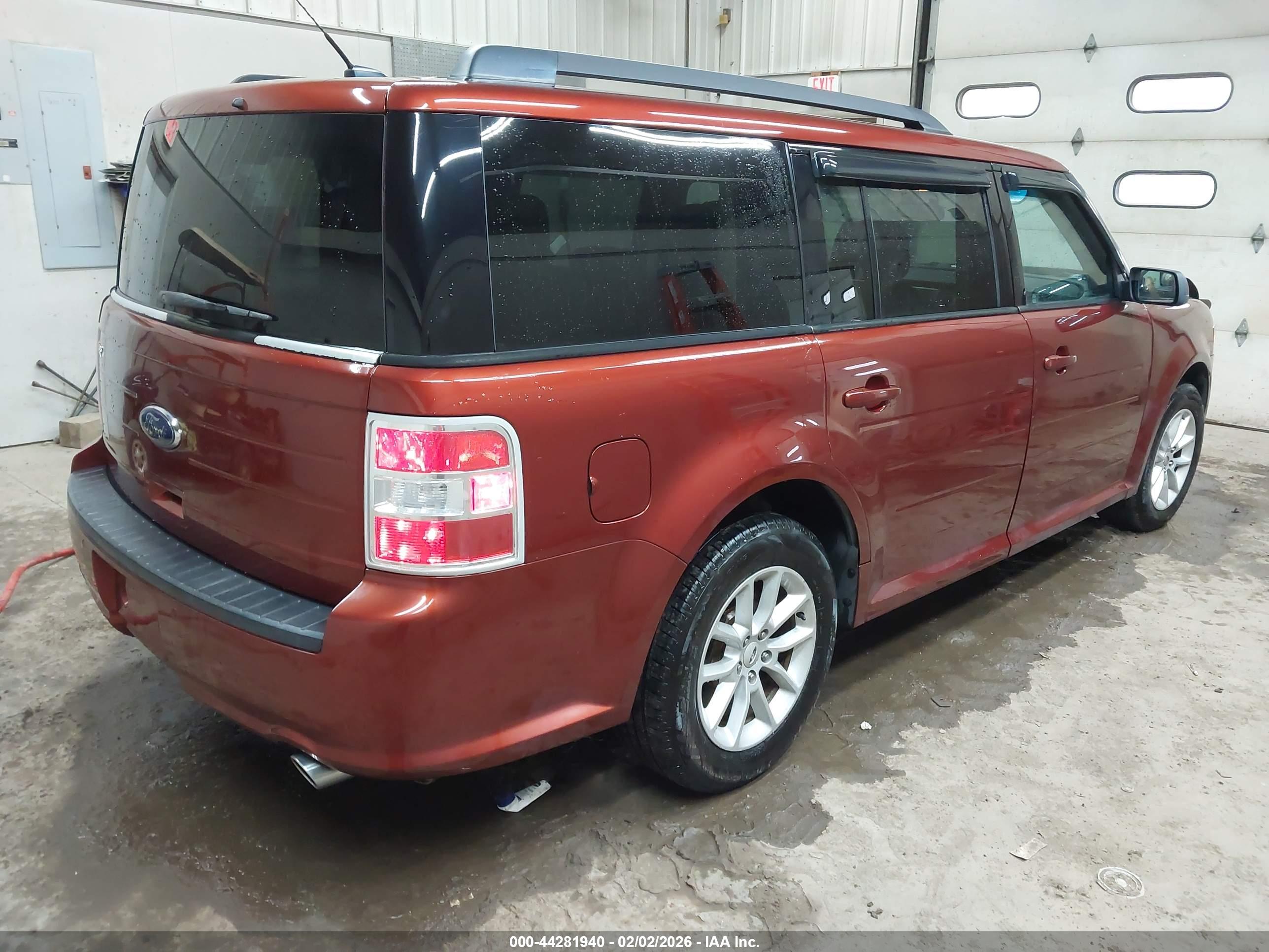 FORD FLEX image 4