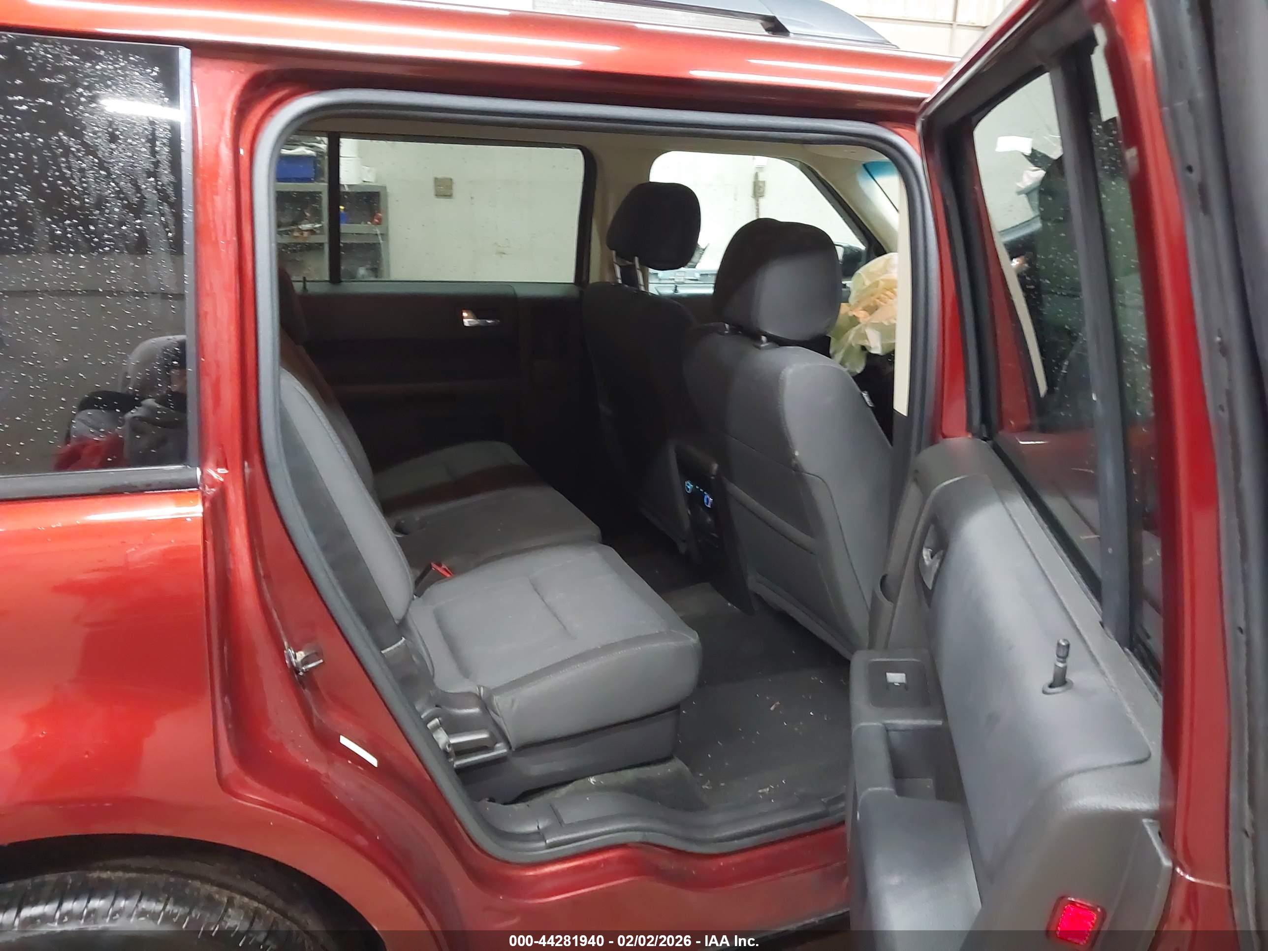 FORD FLEX image 8