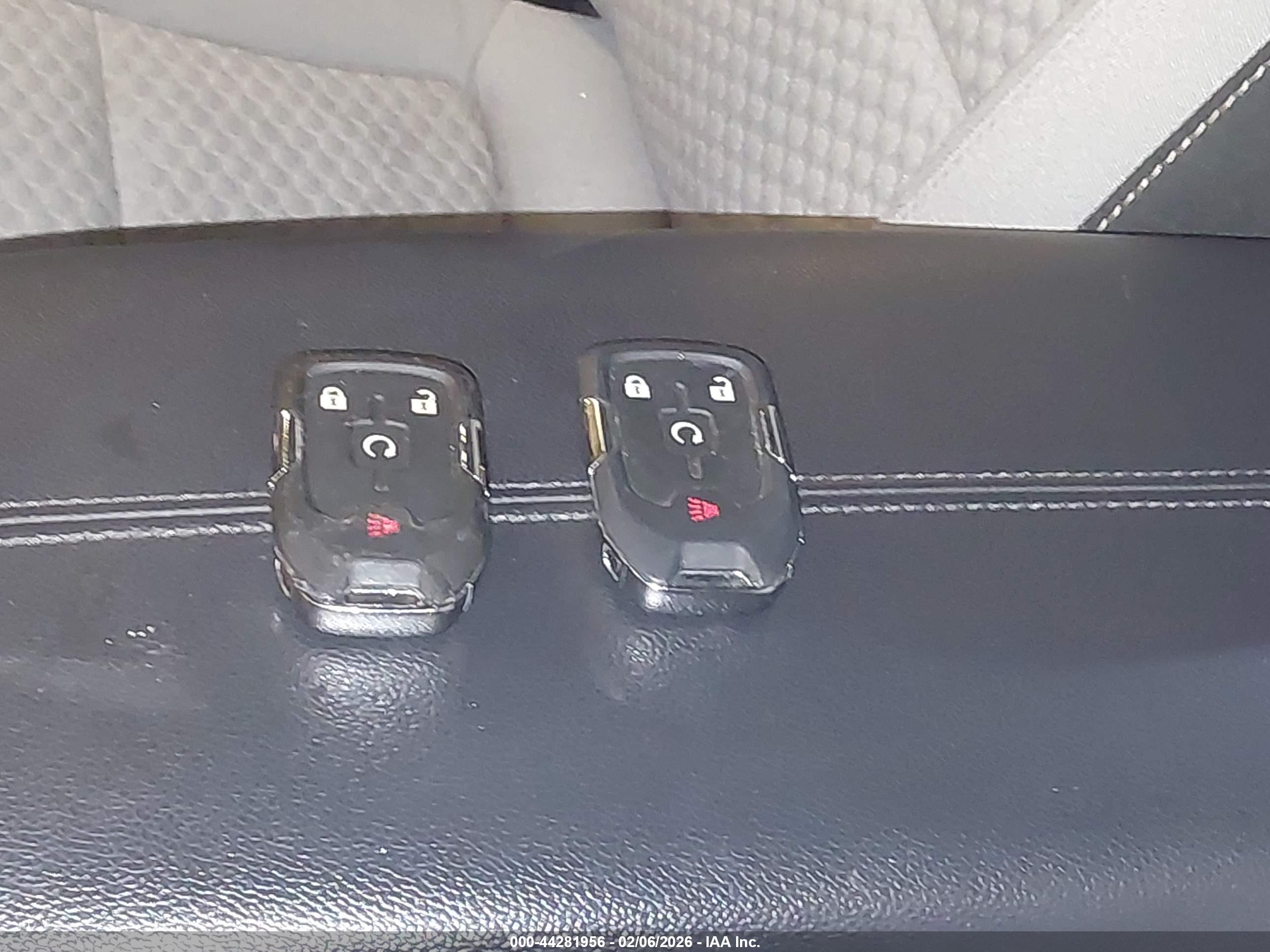 GMC TERRAIN image 11