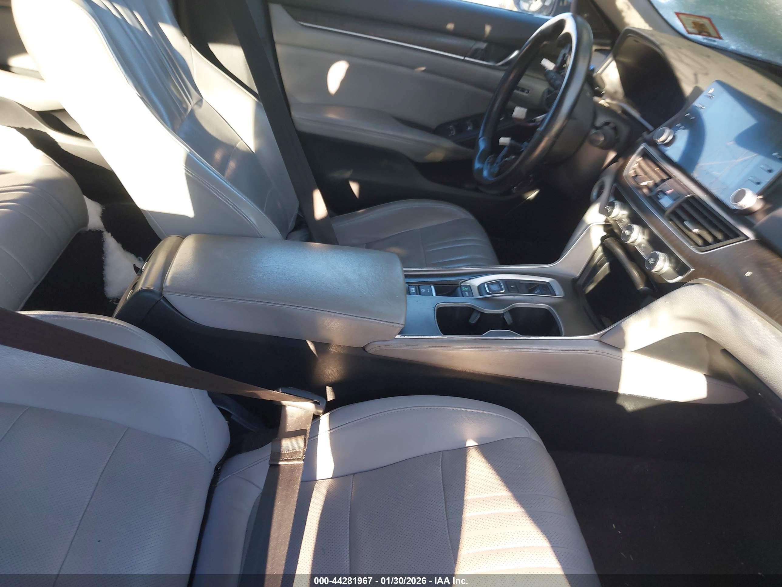 HONDA ACCORD image 5