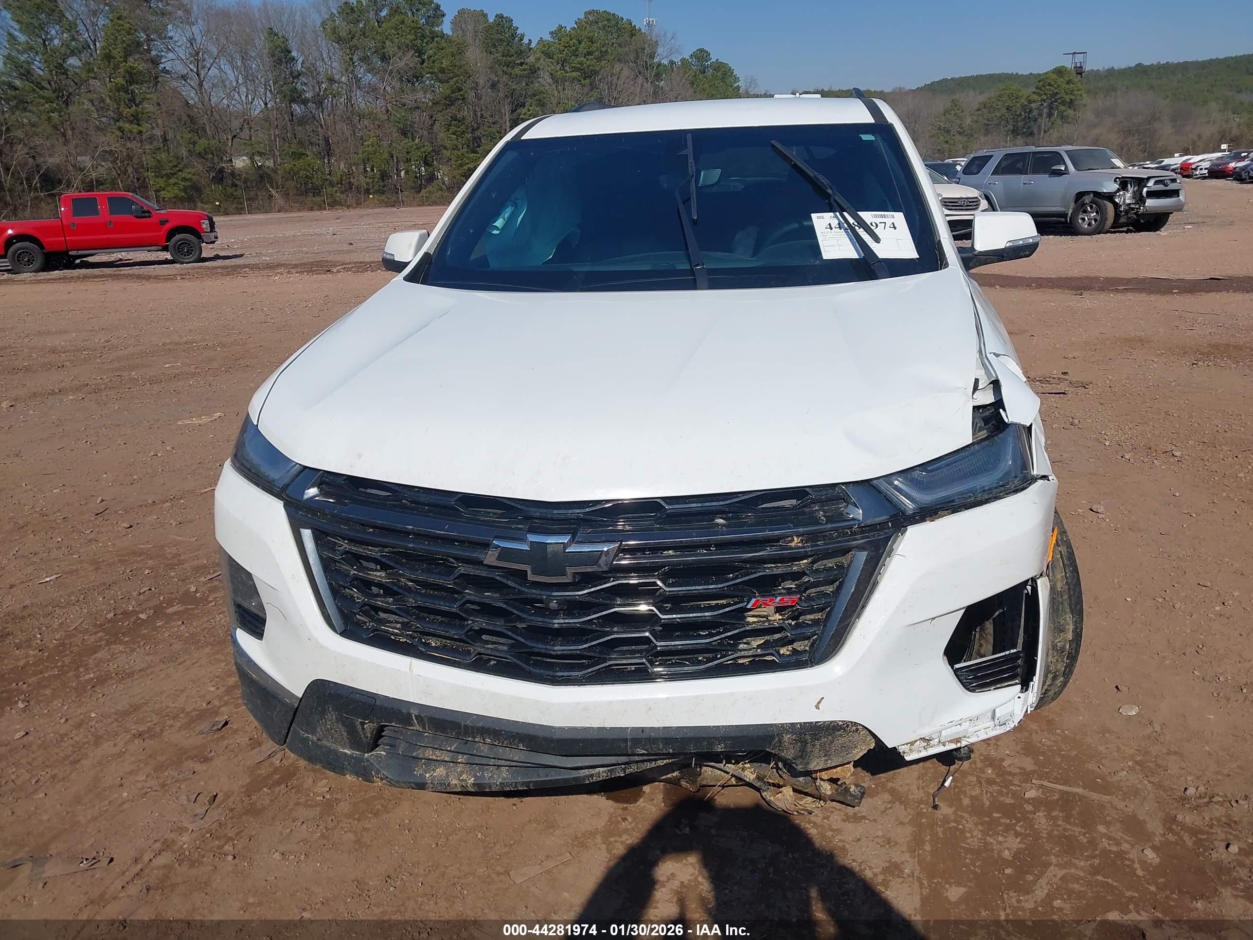 CHEVROLET TRAVERSE image 6