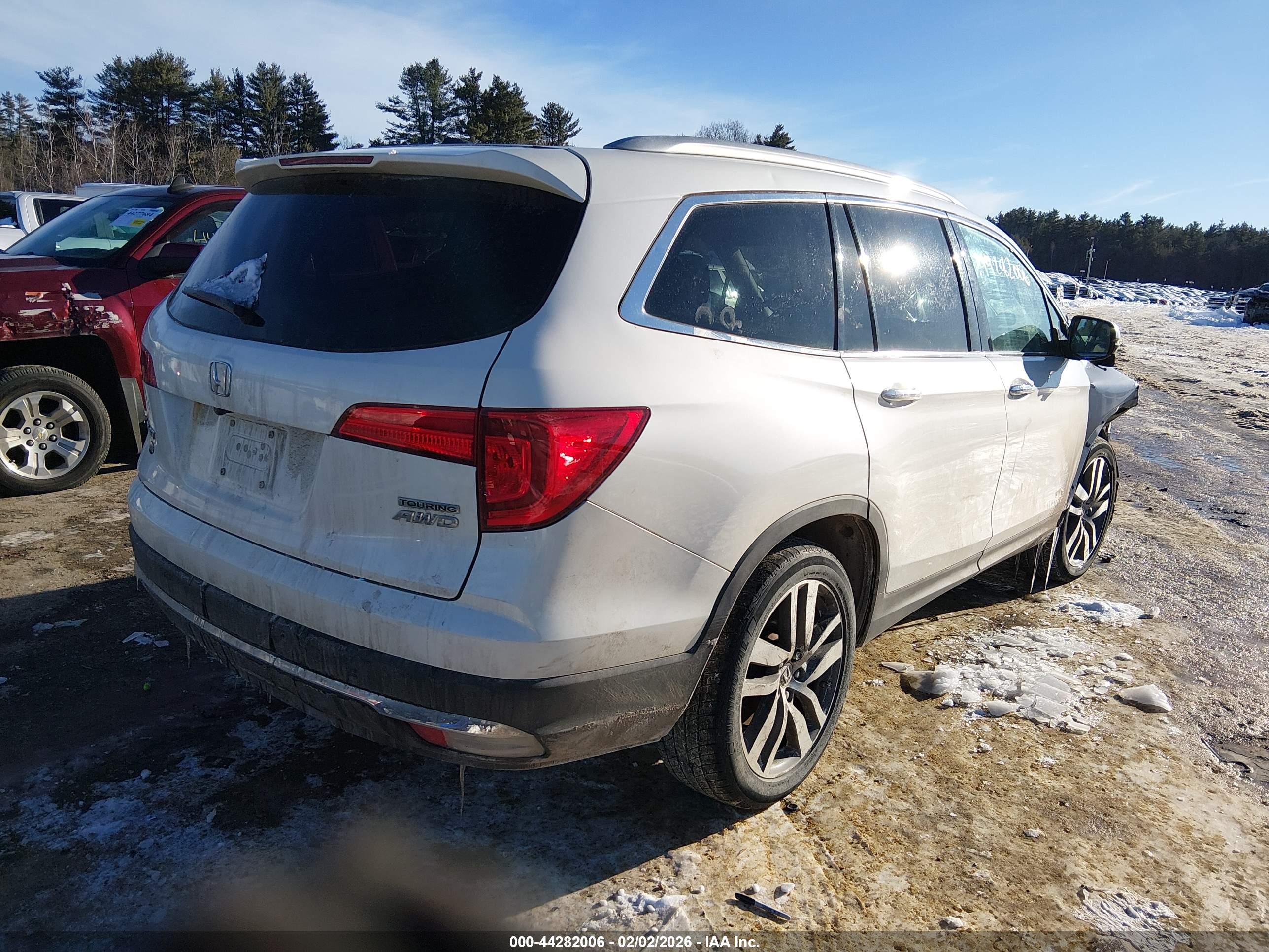 HONDA PILOT image 4